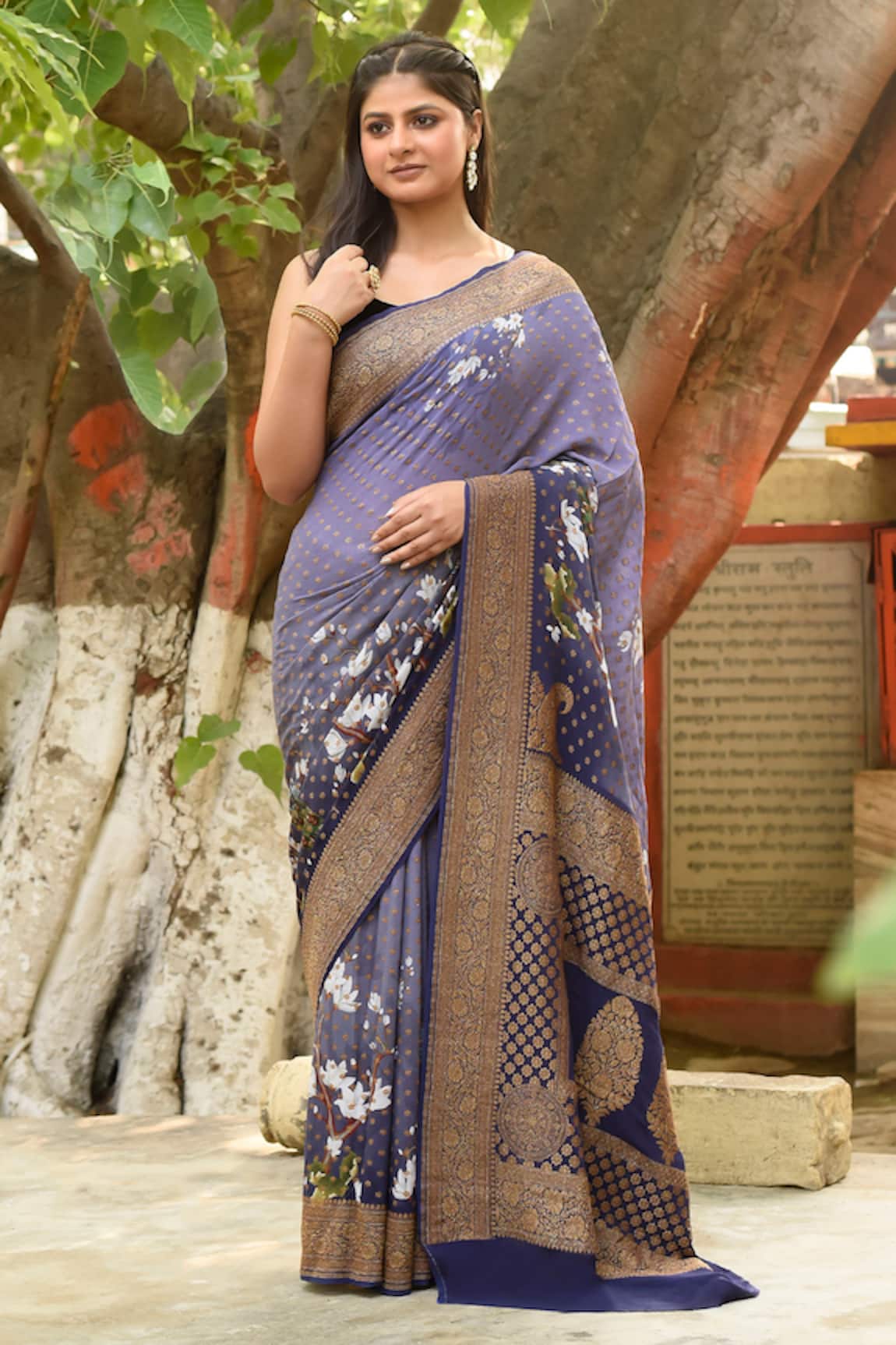 Naaritva India Navy Blue Hand Woven Banarasi Saree With Running Blouse 