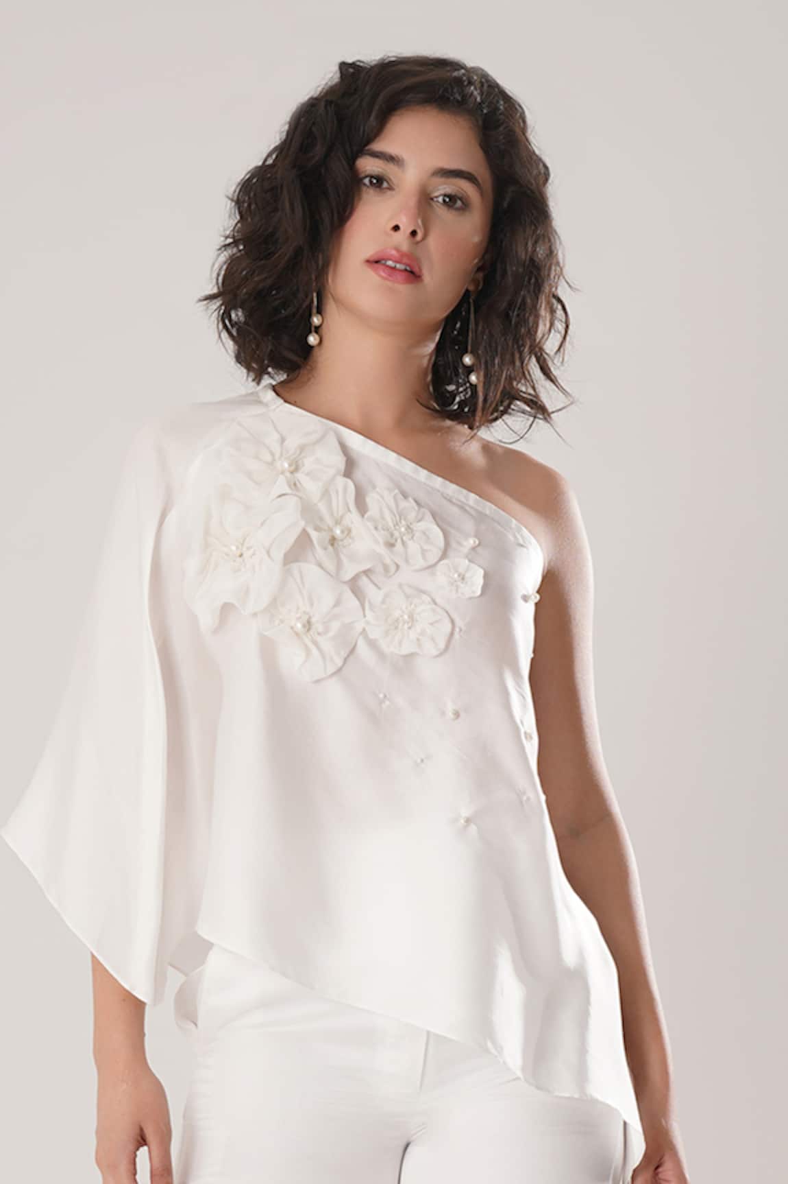 Atbw Asymmetric Off-Shoulder Top 