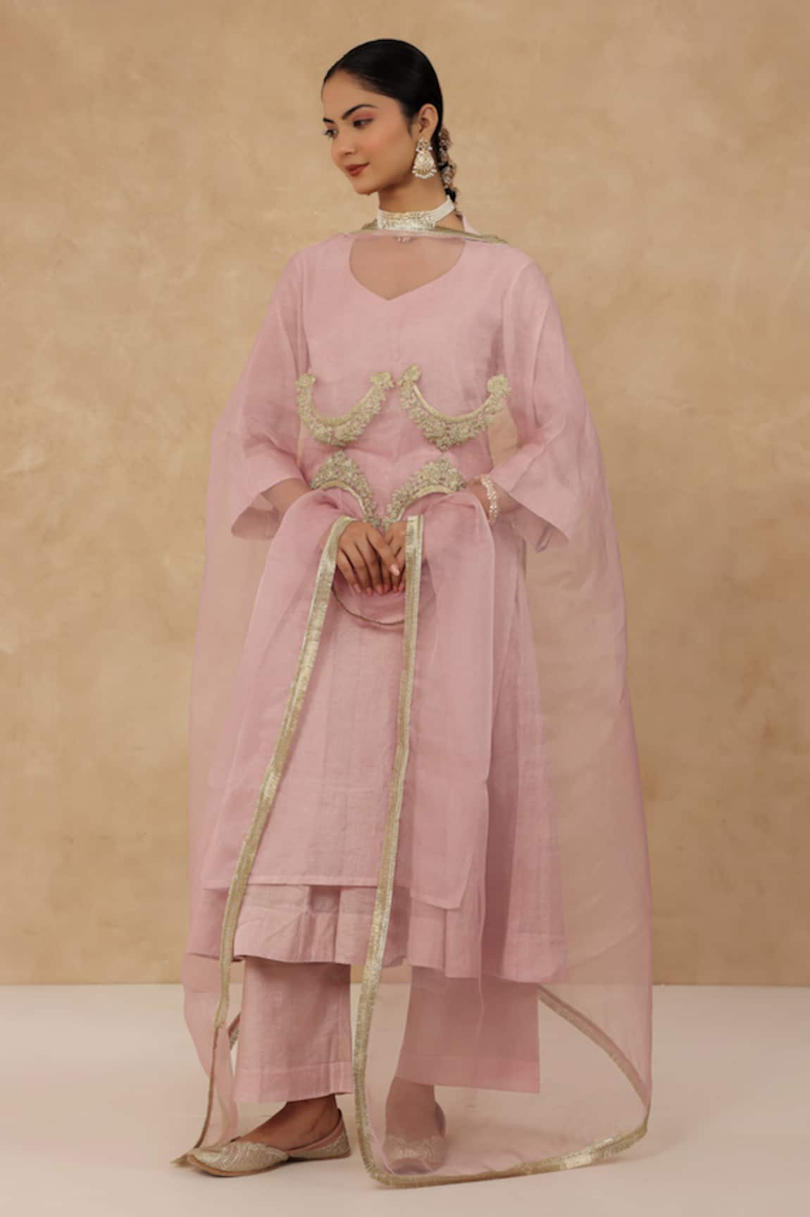 Charu Makkar Blush Pink Chanderi Kurta Set 