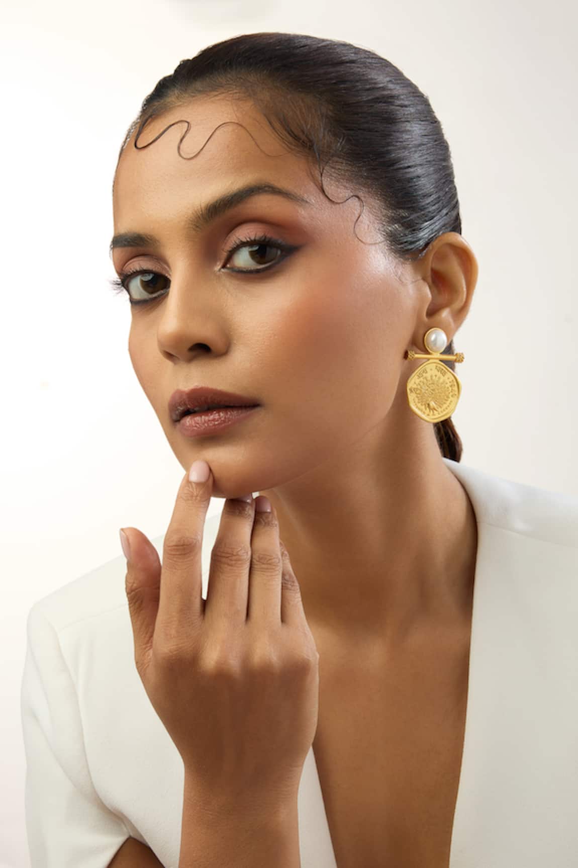 Mnsh Kamal Pearl Earring 