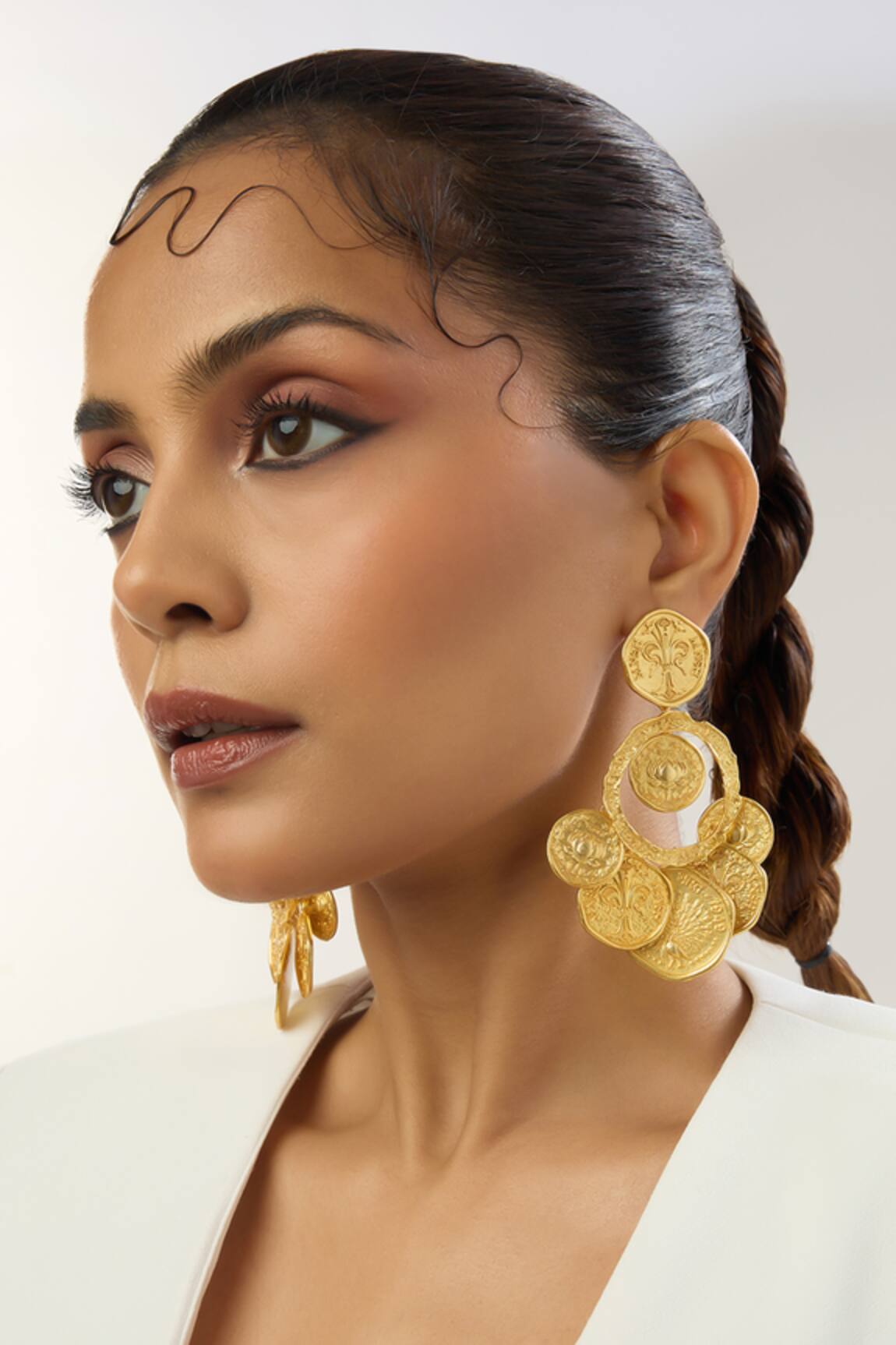 Mnsh Shakti Jhumka Earrings 