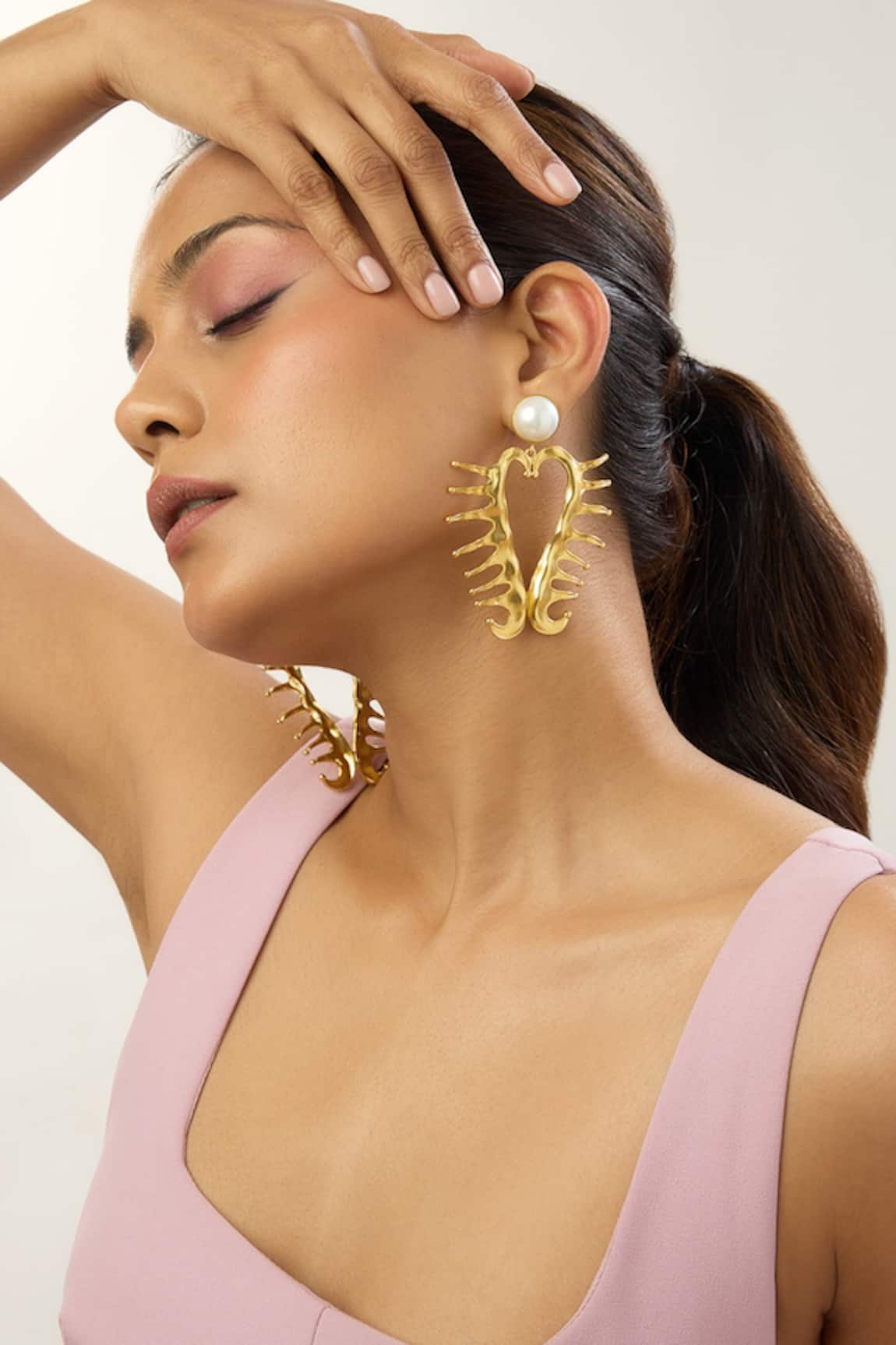 Mnsh Amour Heart Pearl Earrings 