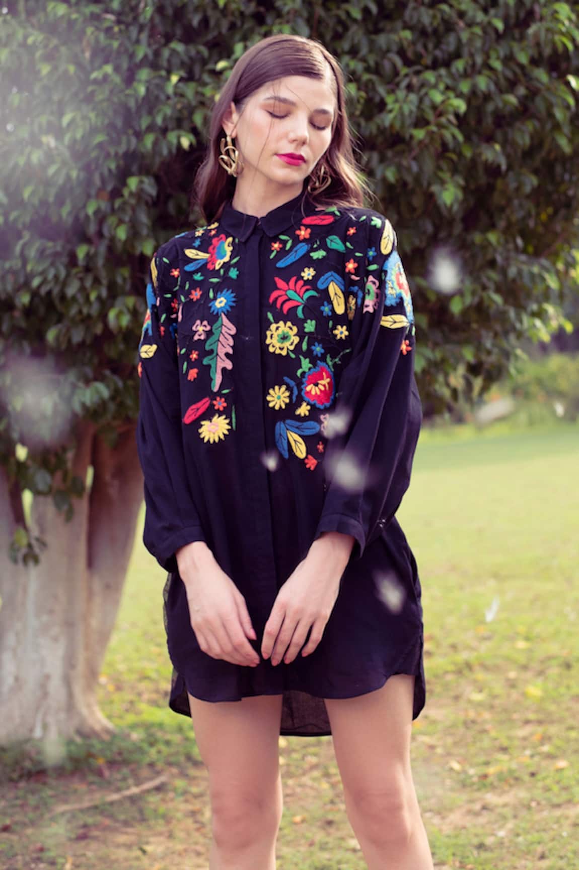 Nika 1.0 Floral Embroidered Black Dress 