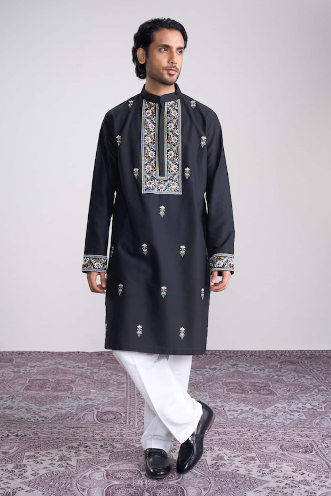 Sanjev Marwaaha Black Embroidered Kurta Set 