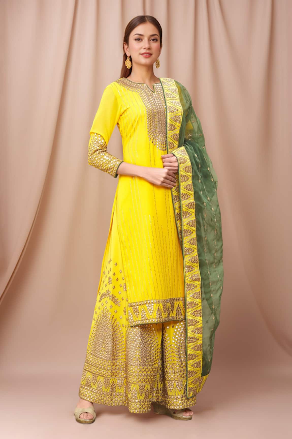 Samyukta Singhania Gota Patti Embellished Kurta Set 