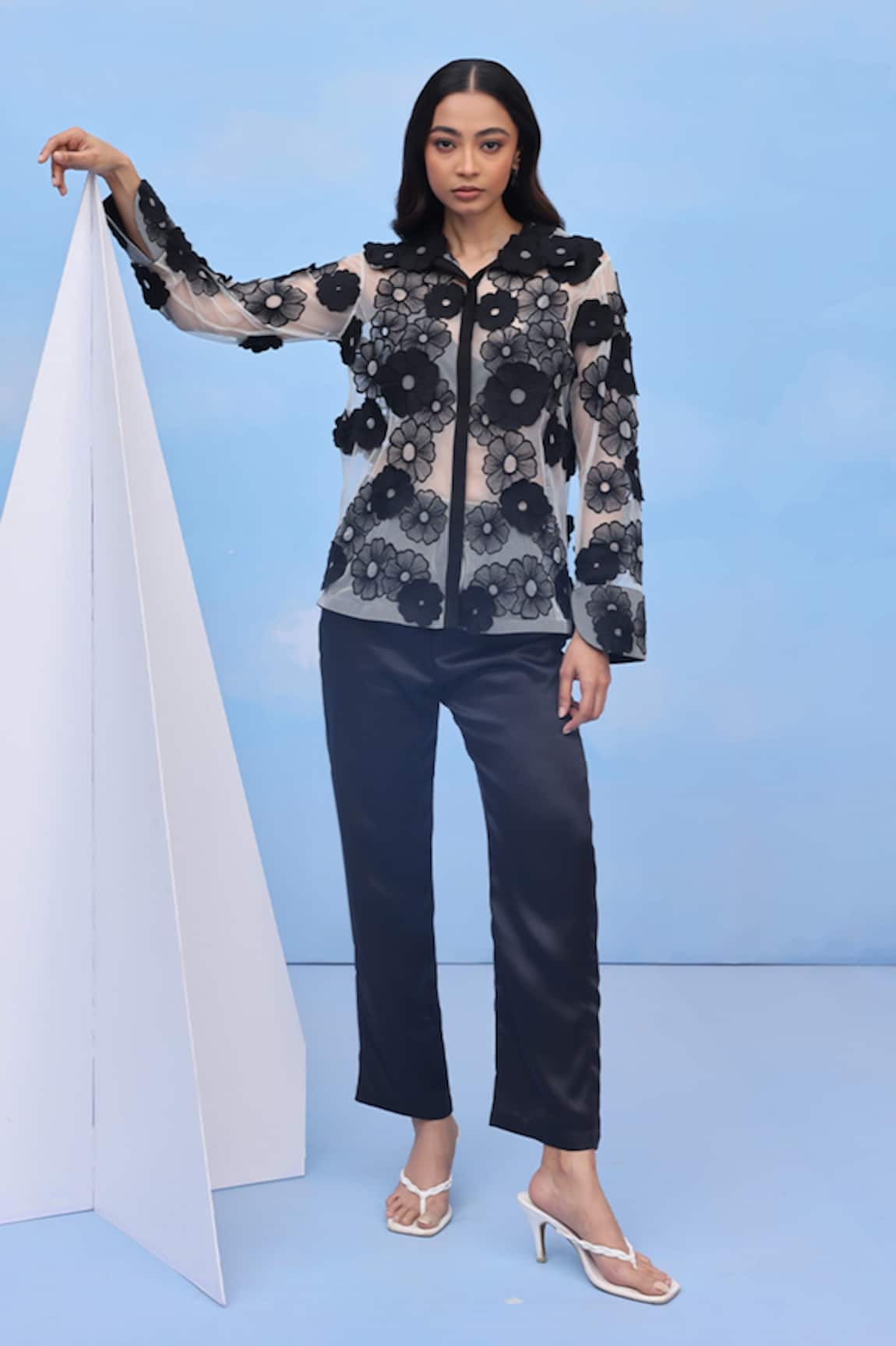 COUCHÉ BY ANANDINI Felt Flowerscape Black Embroidered Shirt 