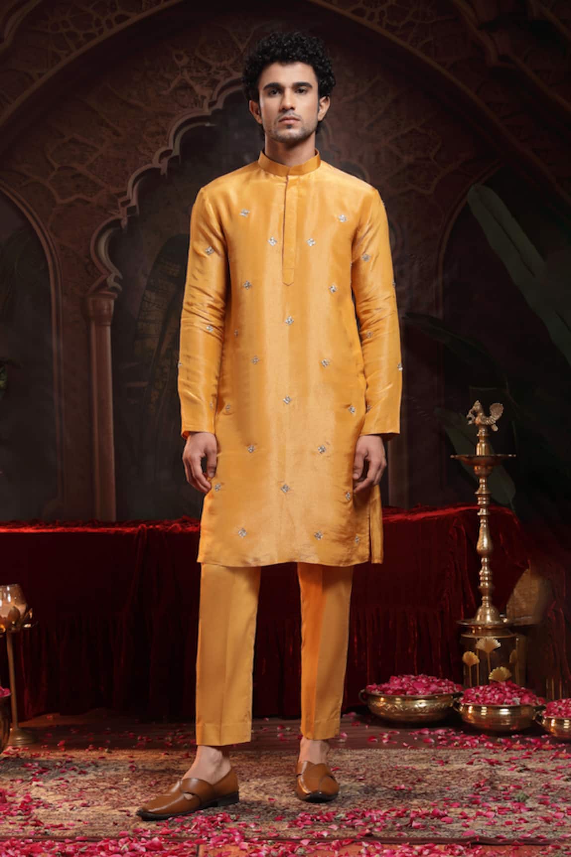 Miku Kumar Reshav Kurta Set 