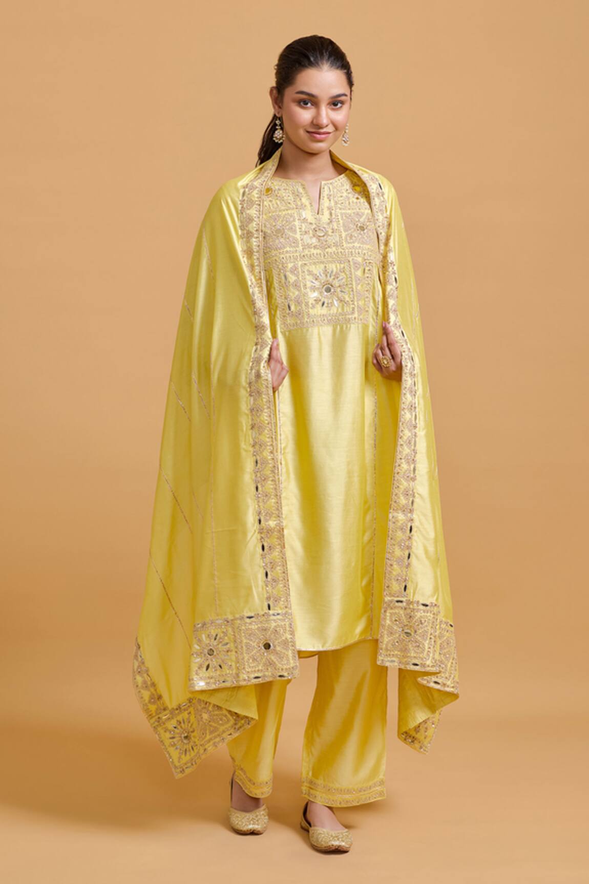 Gulabo By Abu Sandeep Yellow Modal Chanderi Dupatta Set 