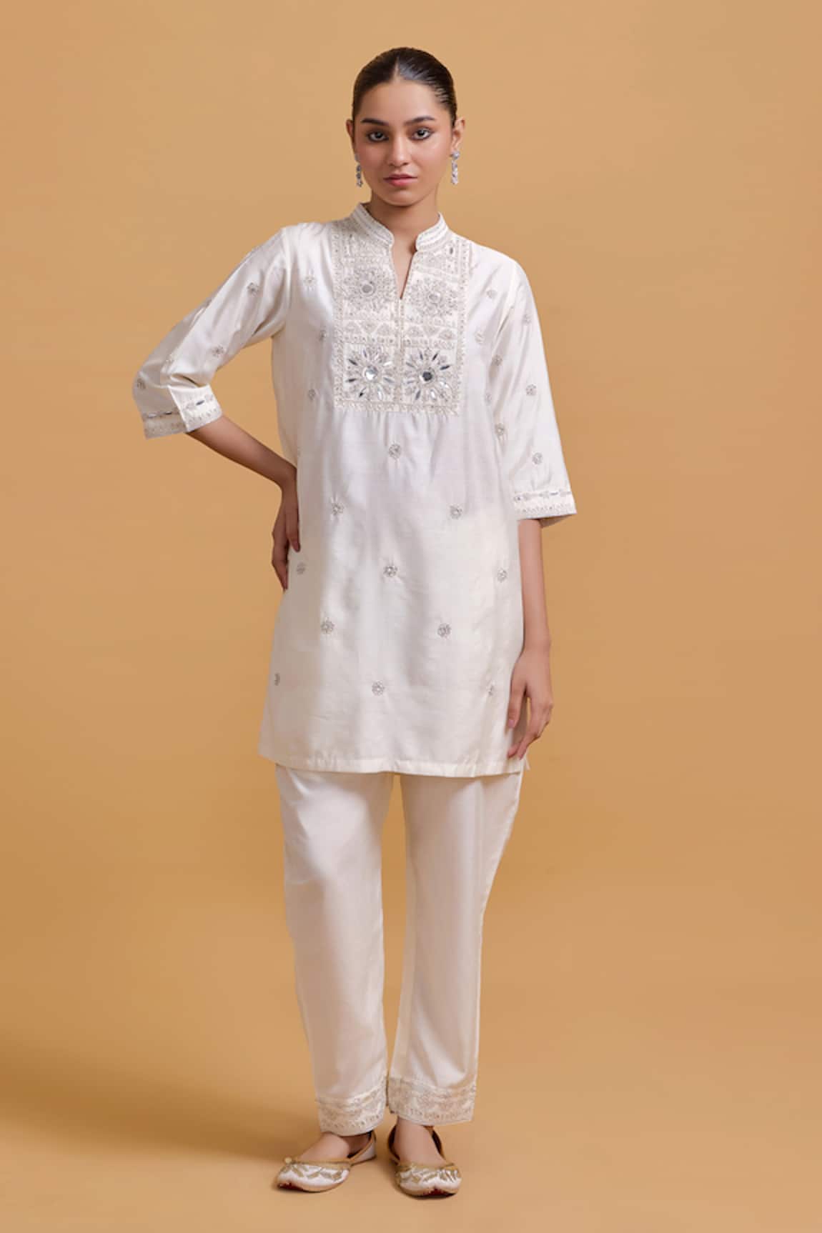 Gulabo By Abu Sandeep Embroidered Off White Kurta Pant Set 