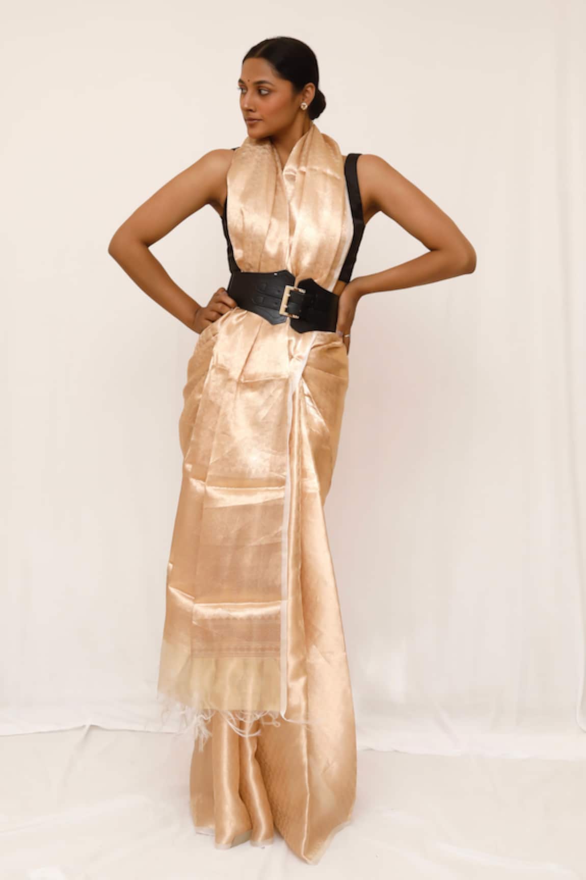 Neha & Tarun Gold Woven Silk Saree With Blouse Piece 