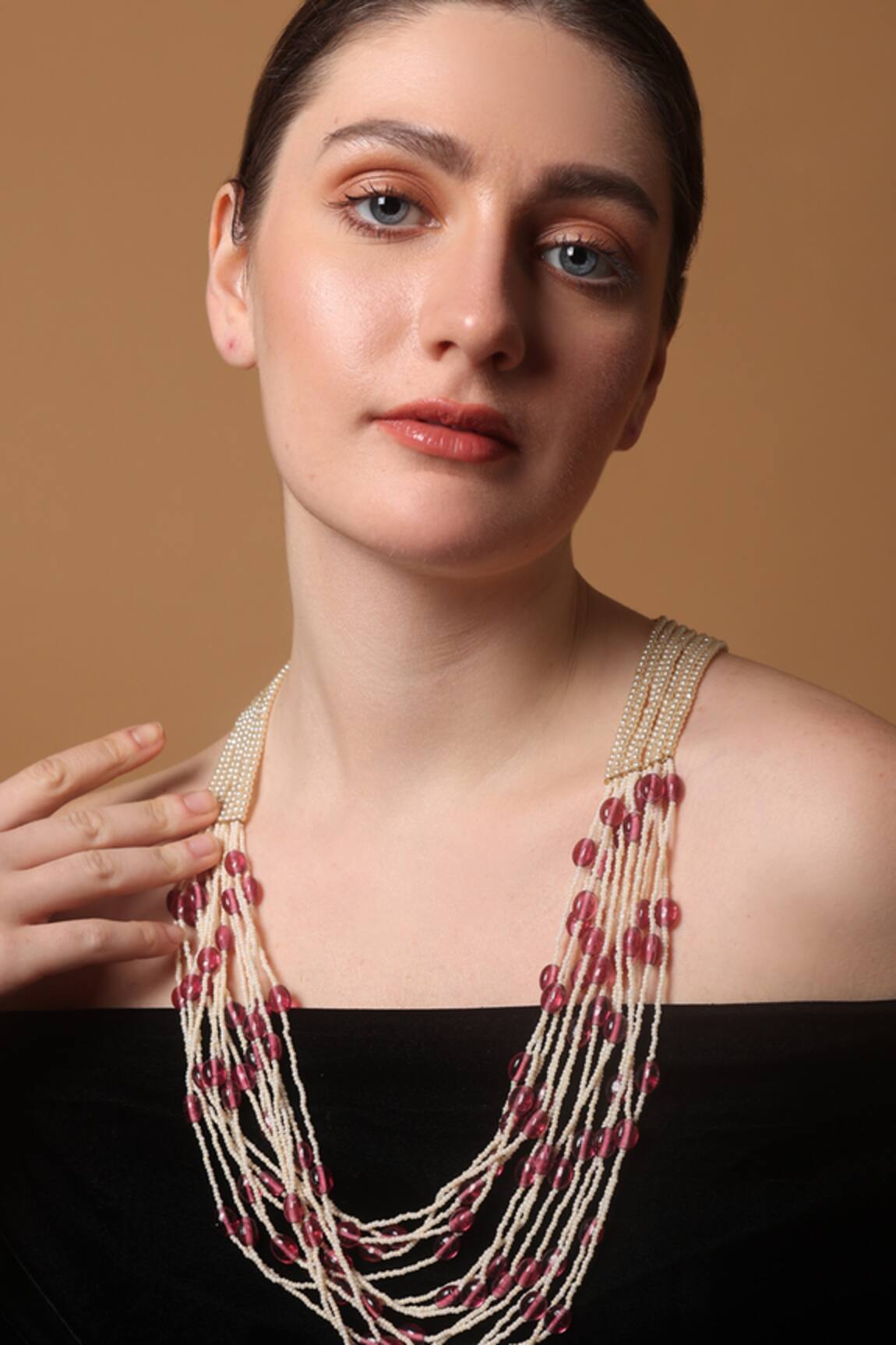 Dugran By Dugristyle Rosy Radiance Haar Pendent Necklace 