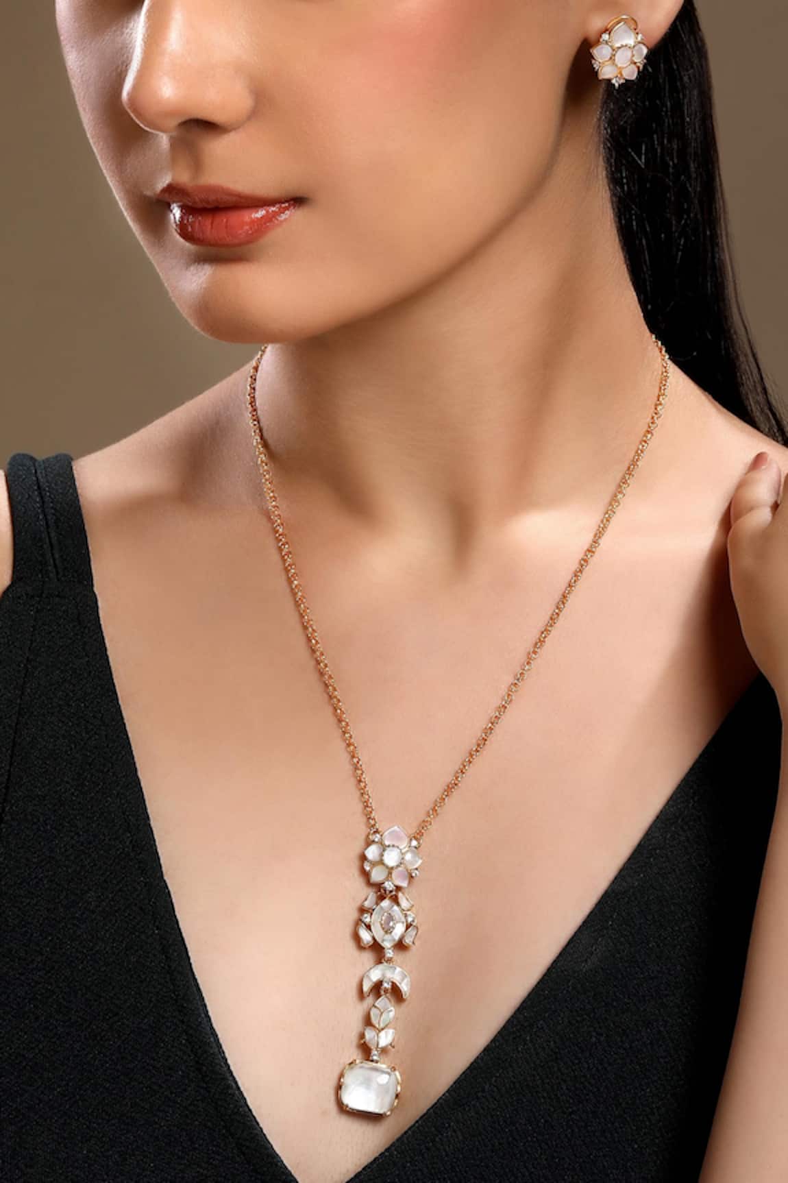 HRISHA Gold & White Designer Necklace Set 