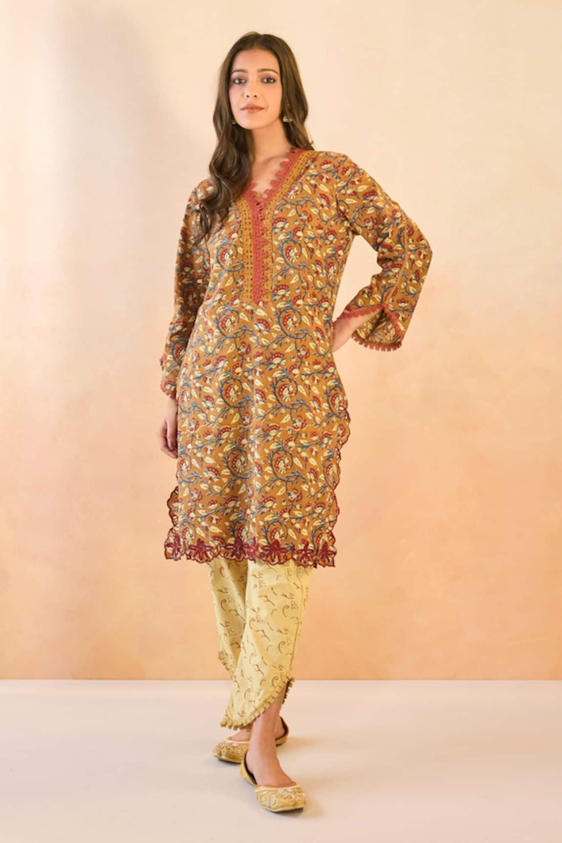 Nero India Brown Petal Scallop Cotton Kurta & Pant 