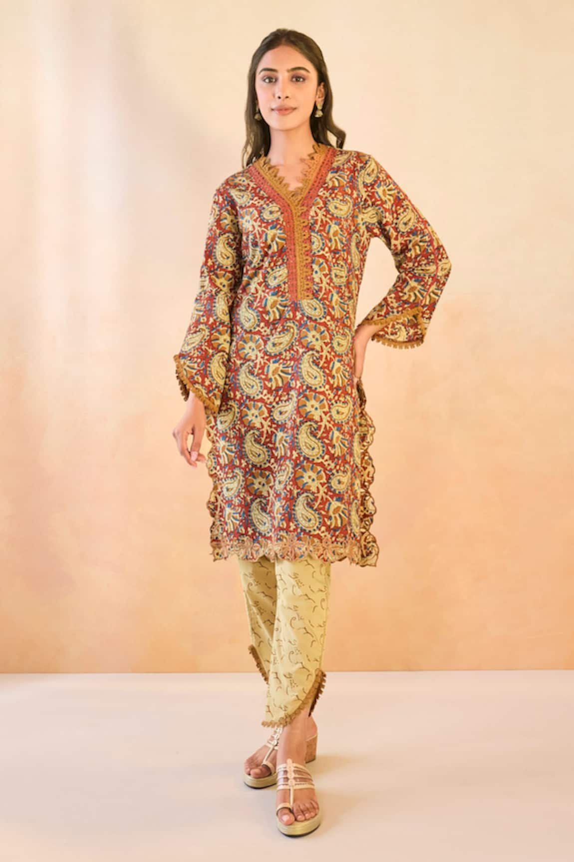 Nero India Ruby Petal Scallop Cotton Kurta & Pant Set 