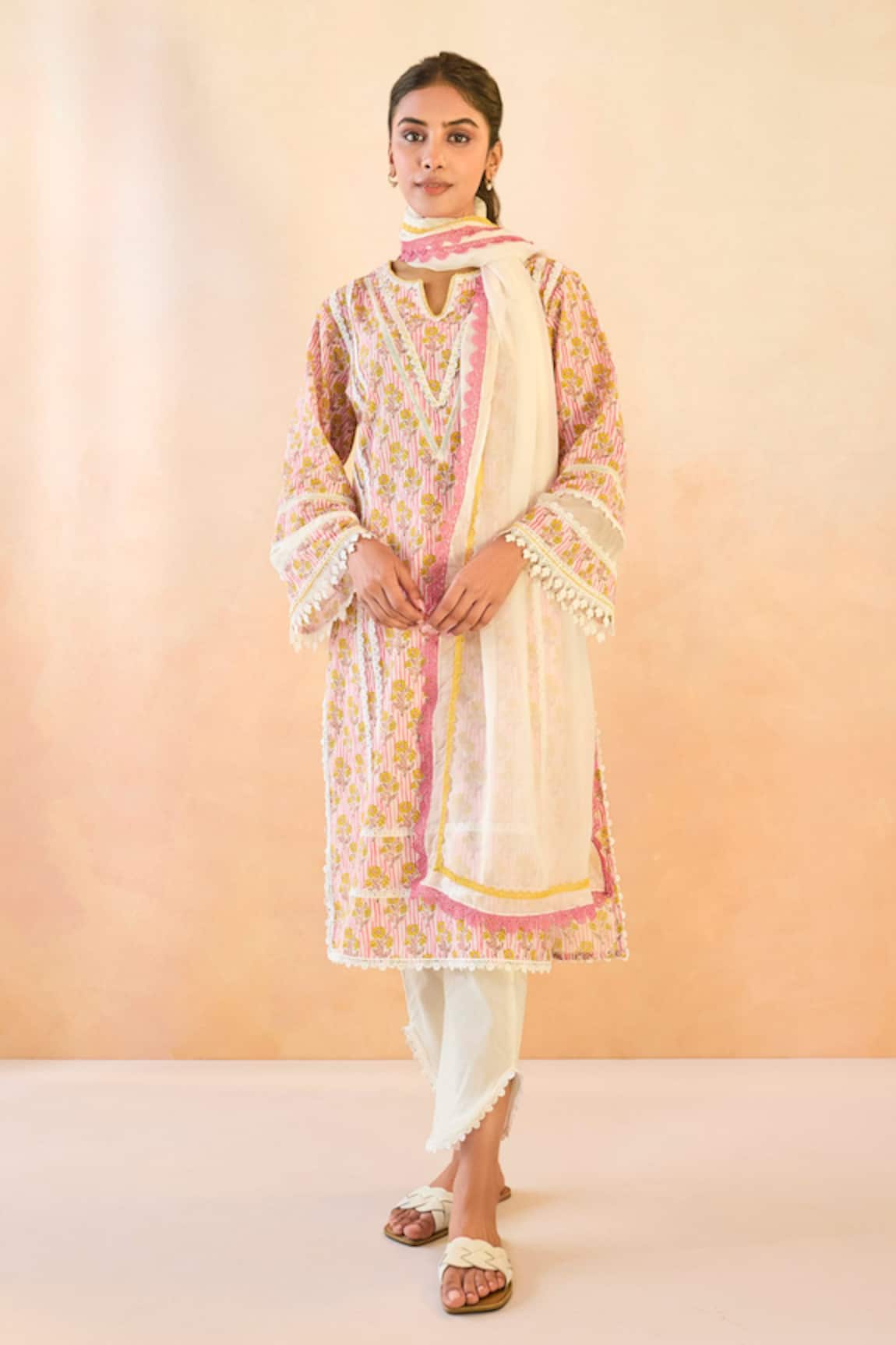 Nero India Pink Charm Cotton Kurta with Tulip Pants 
