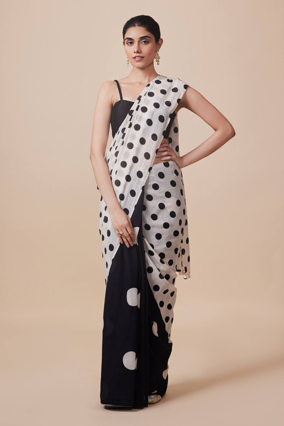 Dressfolk Black & White Polka Dot Handloom Saree 