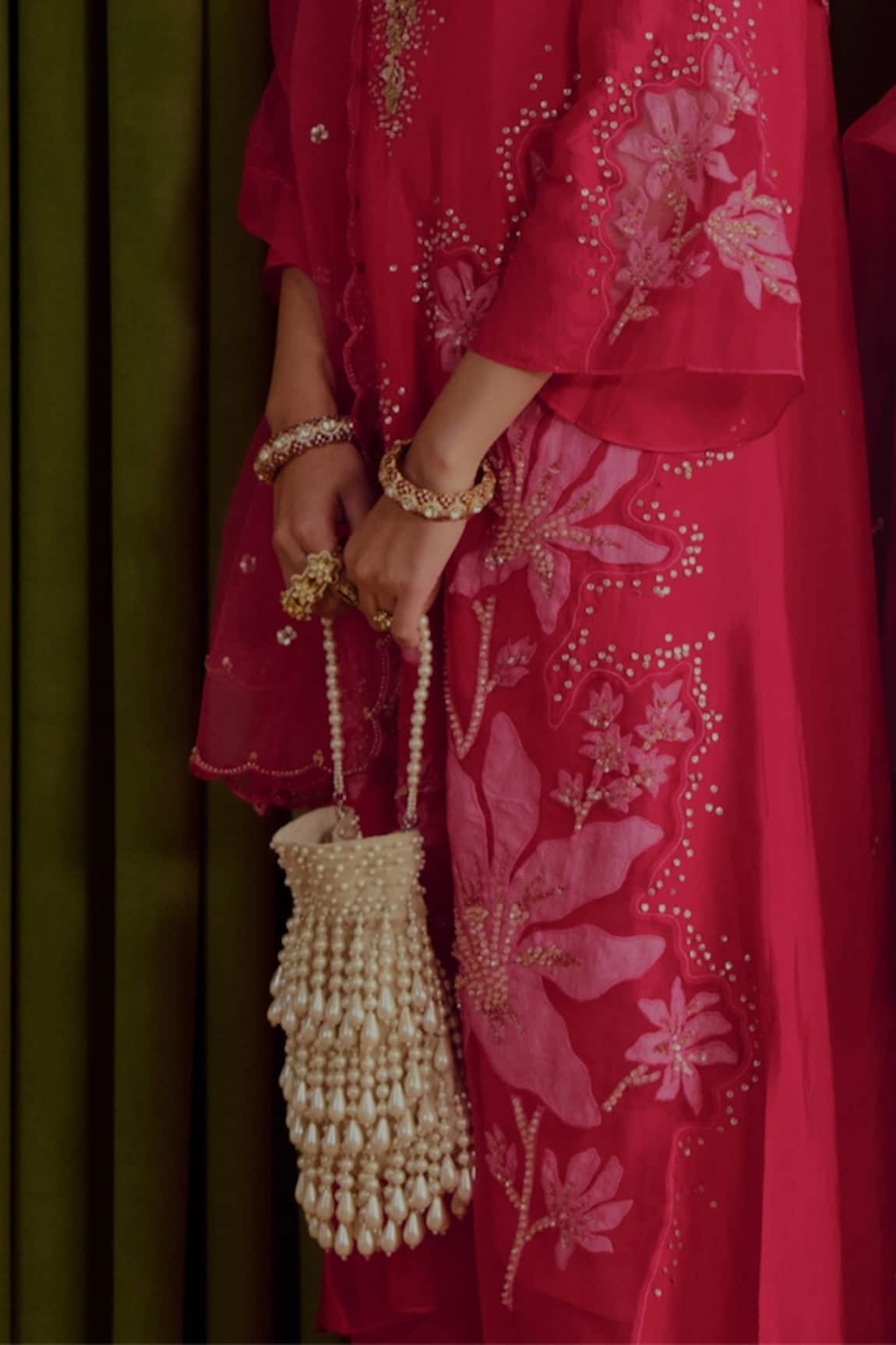 House Of Kosha Zarah Ivory Pearl Suede Potli 
