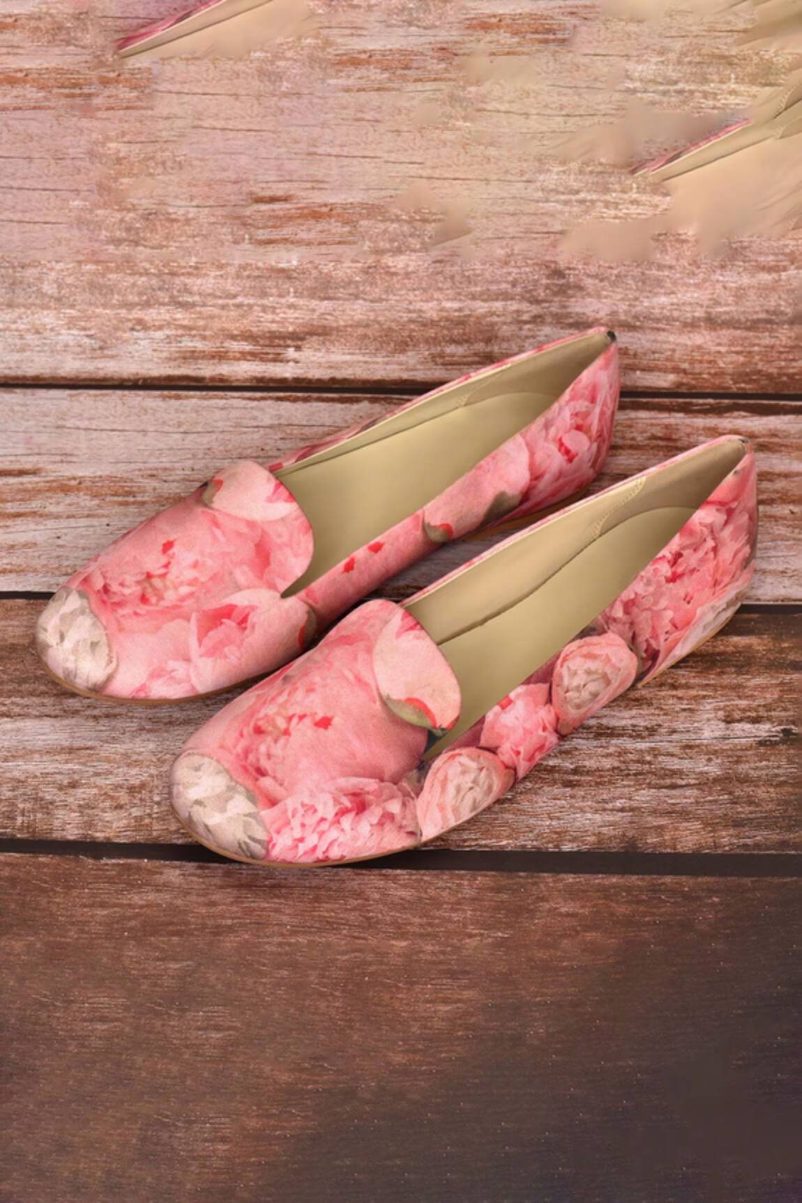 Nazaakat By Samara Singh Floral Print Loafers