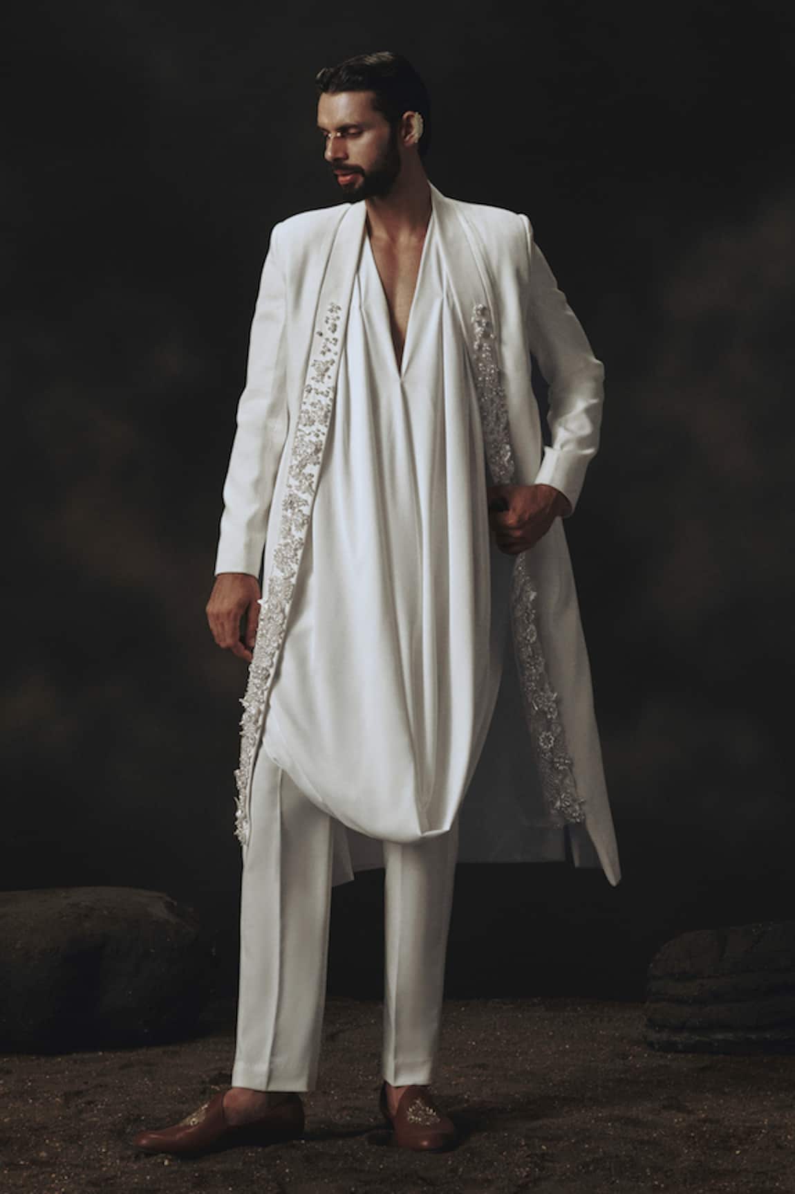 Nikhil Thampi White 3D Floral Embroidered Sherwani Set 