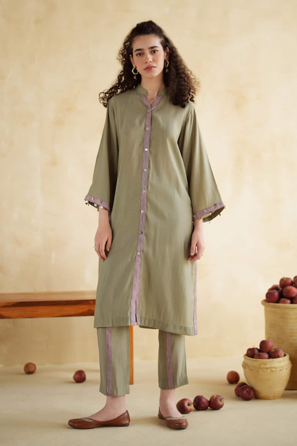 172 Threads Olive Muslin Cotton Kurta & Pant Set 