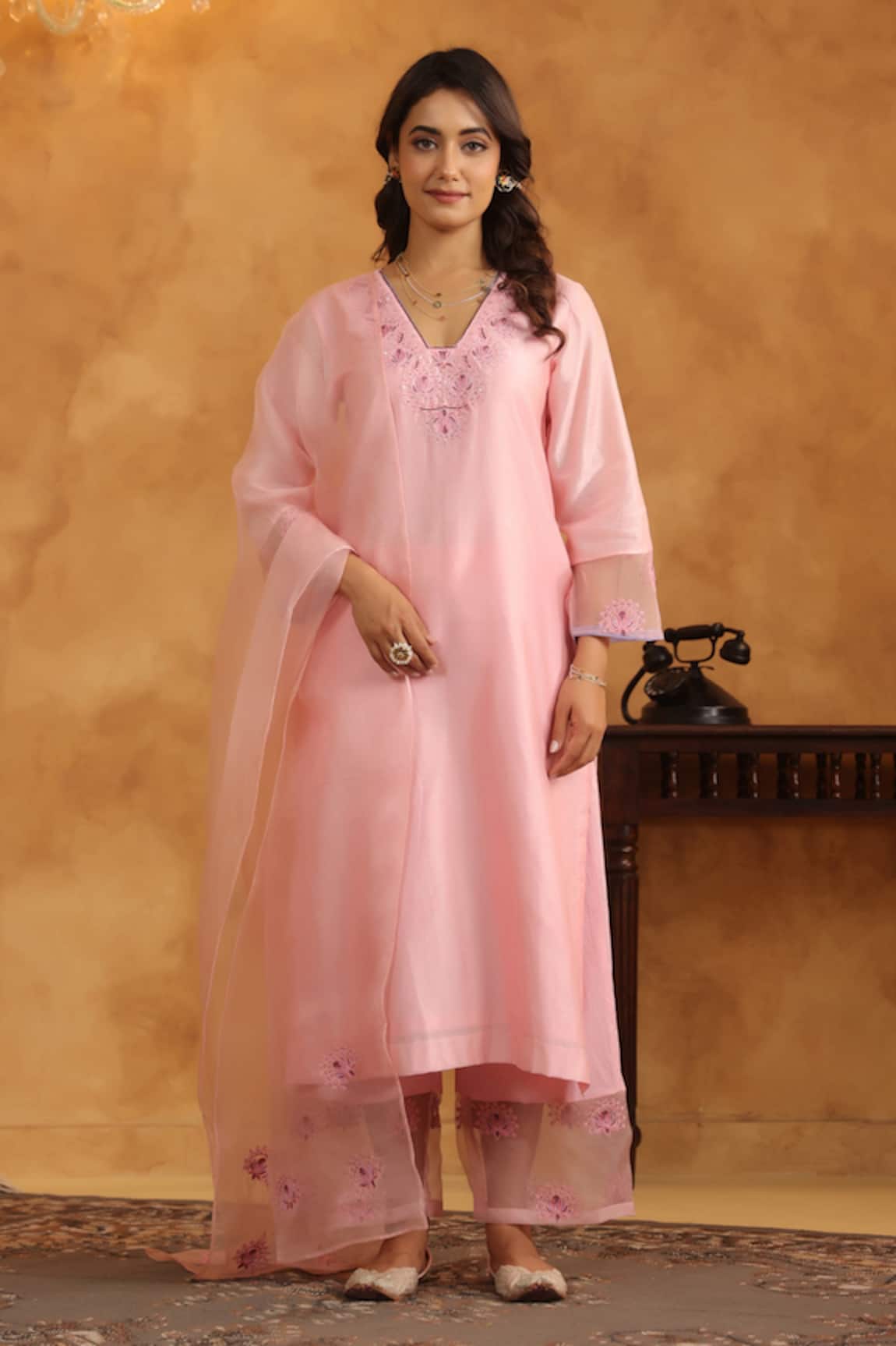Anshu Wadhwa Pink Silk Chanderi Kurta Set 