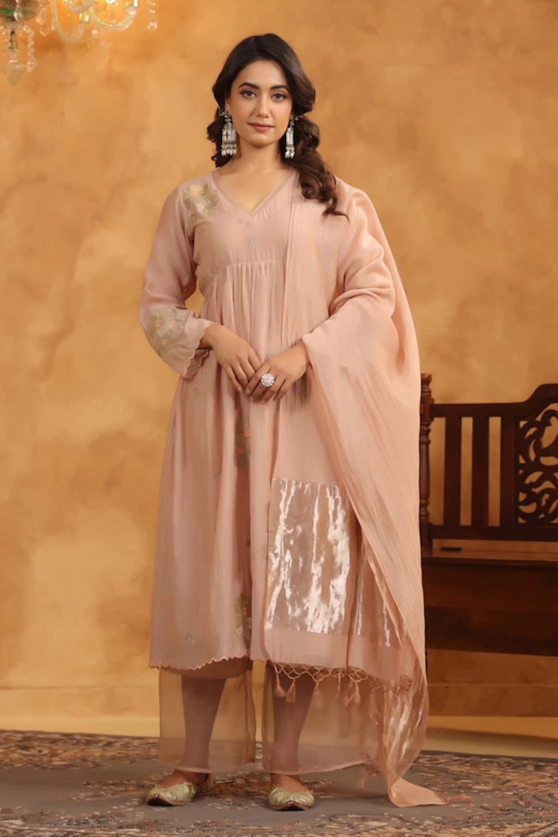 Anshu Wadhwa Chanderi Embroidered Kurta Set 