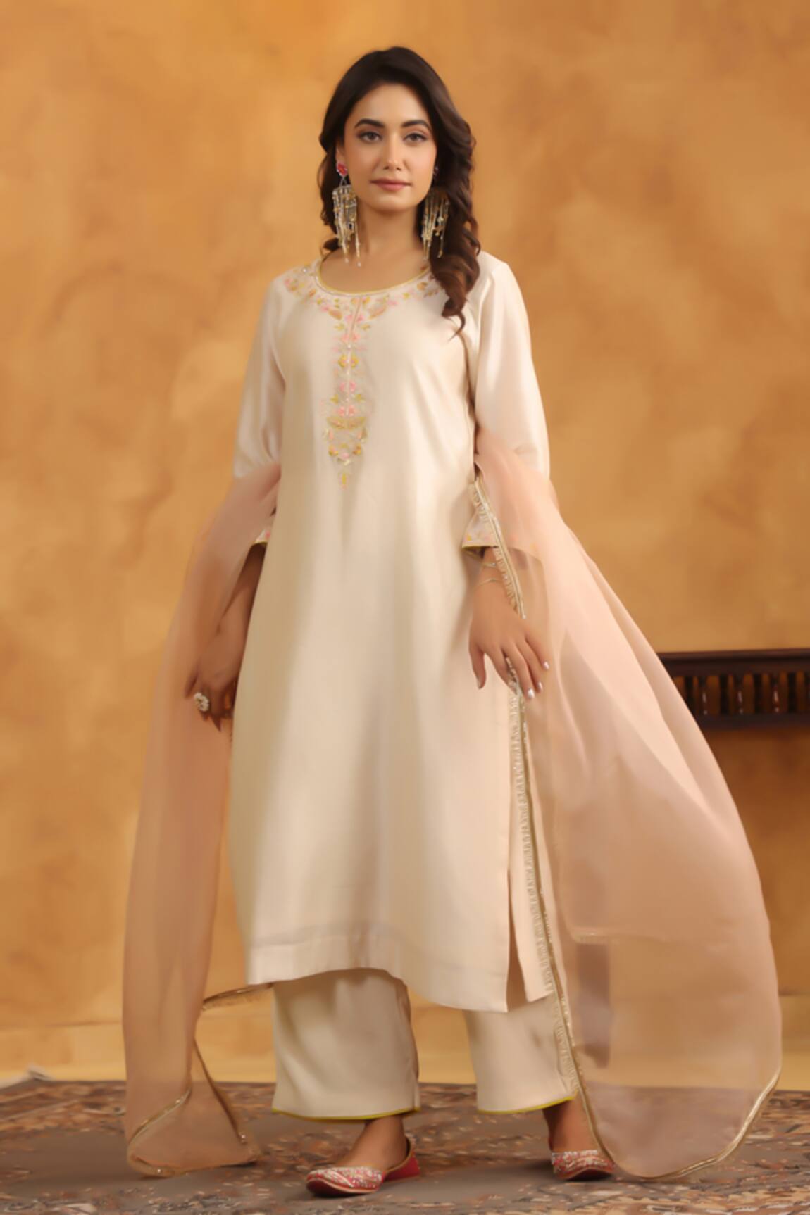 Anshu Wadhwa Chanderi Embroidered Kurta Set 