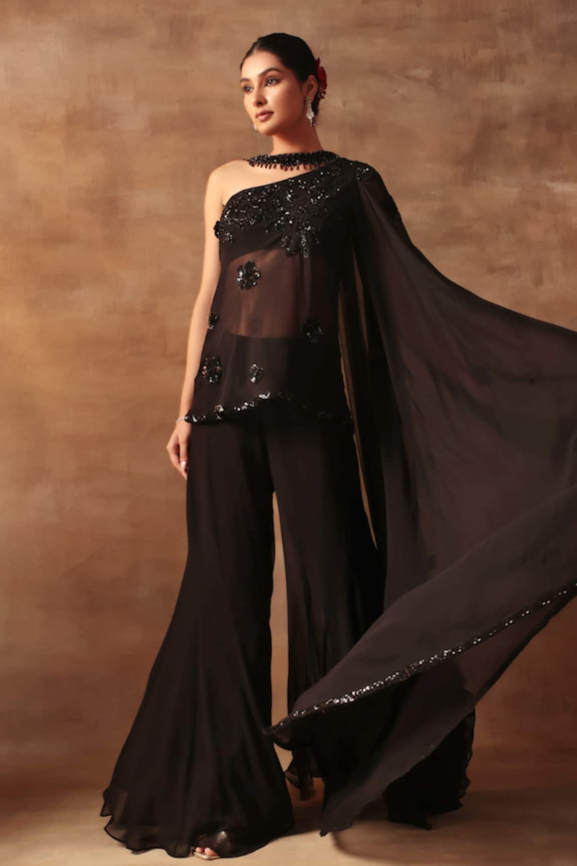 Meenagurnam Black Cutdana Embellished Kurta Set 