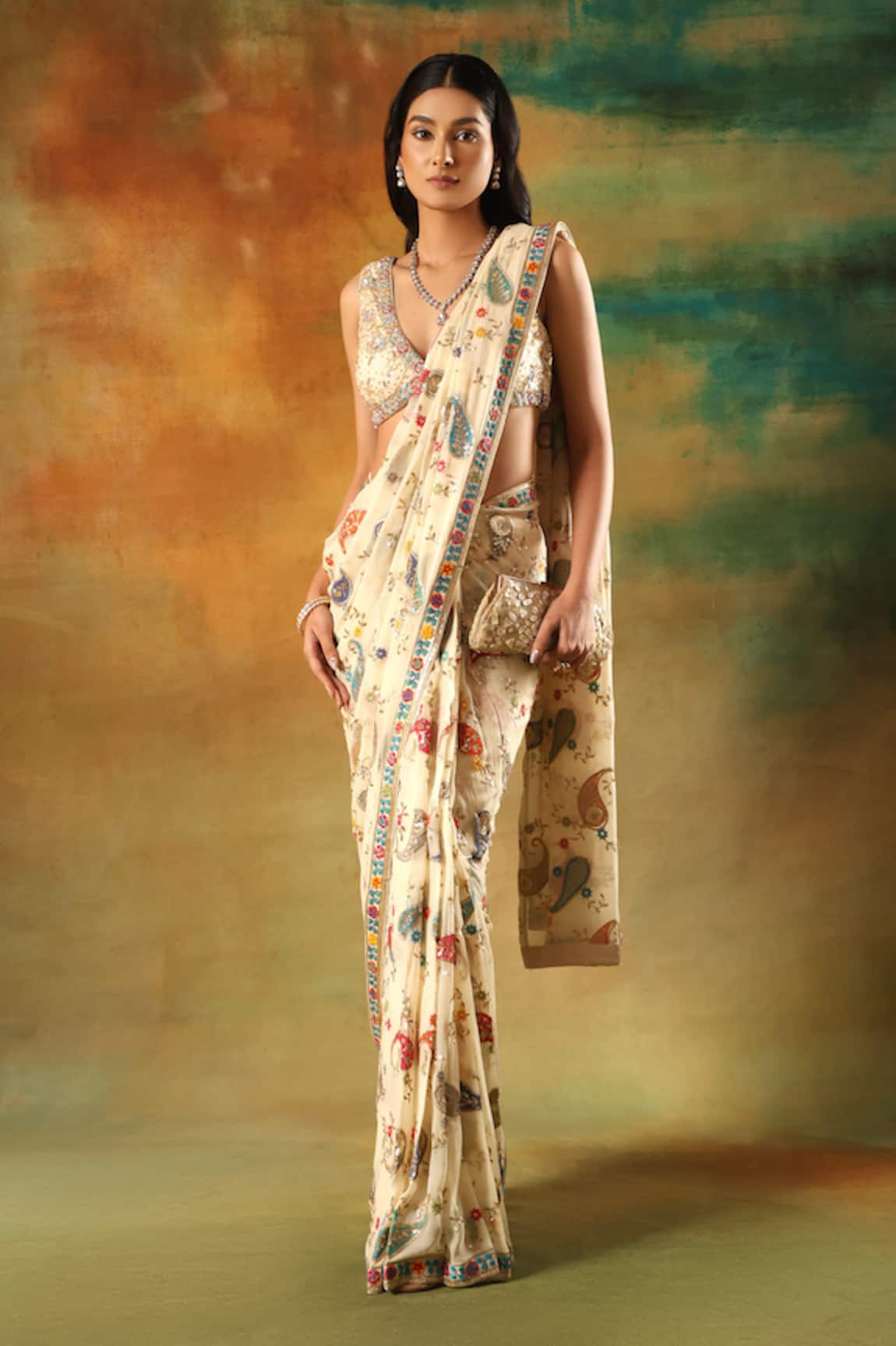 Meenagurnam Ivory Embroidered Designer Saree Set 