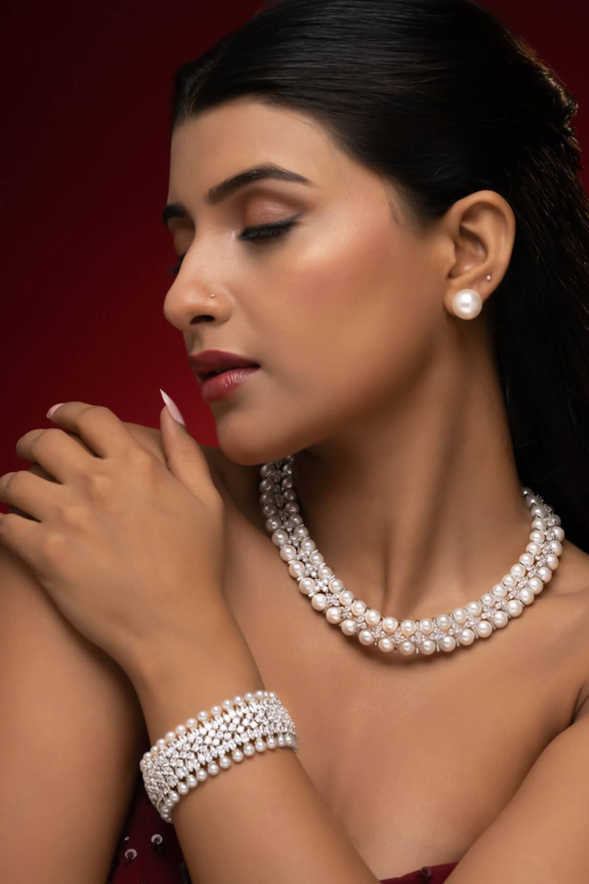 Prihan Luxury Jewelry White Pearl Necklace & Earring Set 
