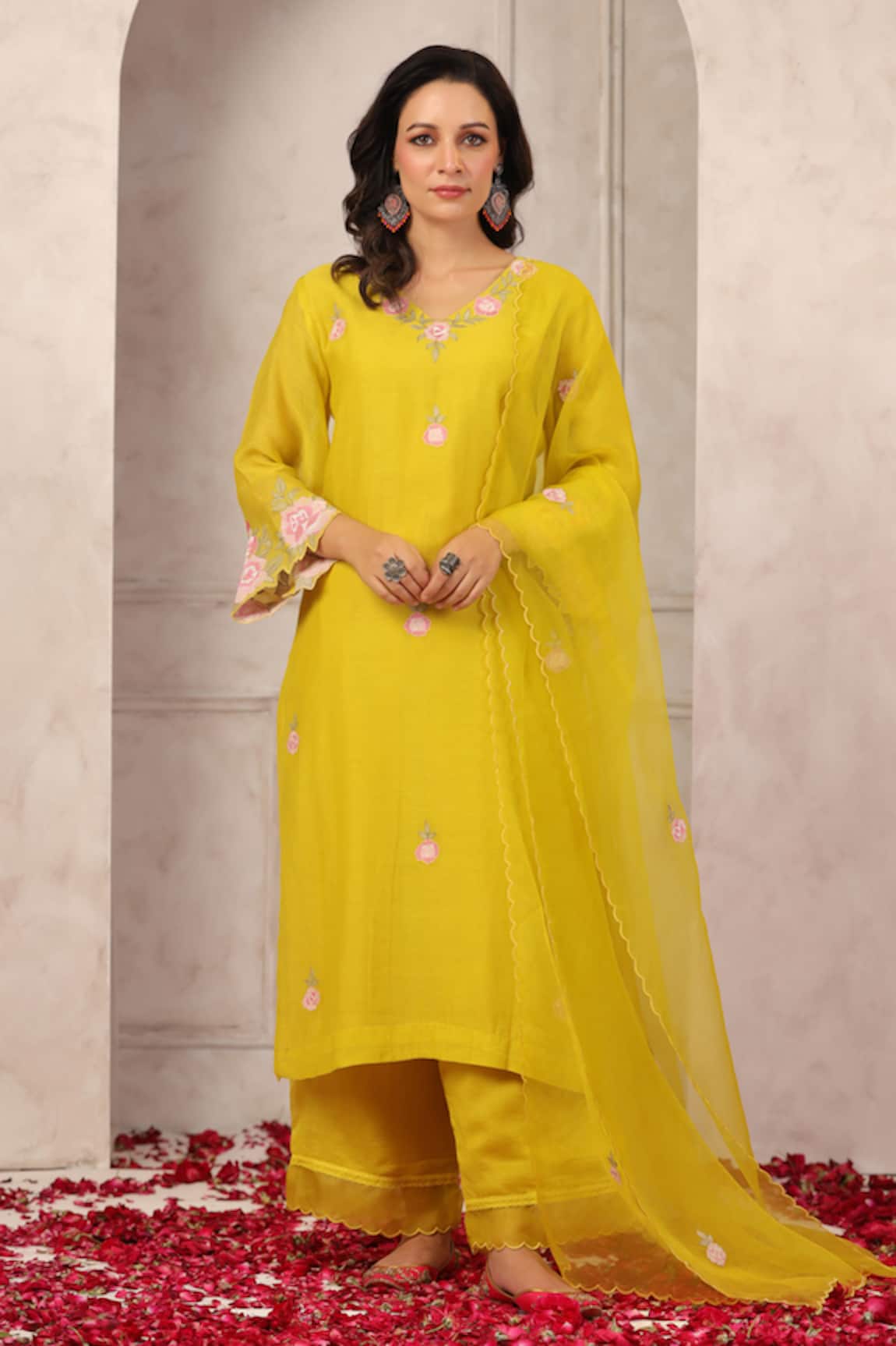 Anshu Wadhwa Yellow Chanderi Embroidered Kurta Set 
