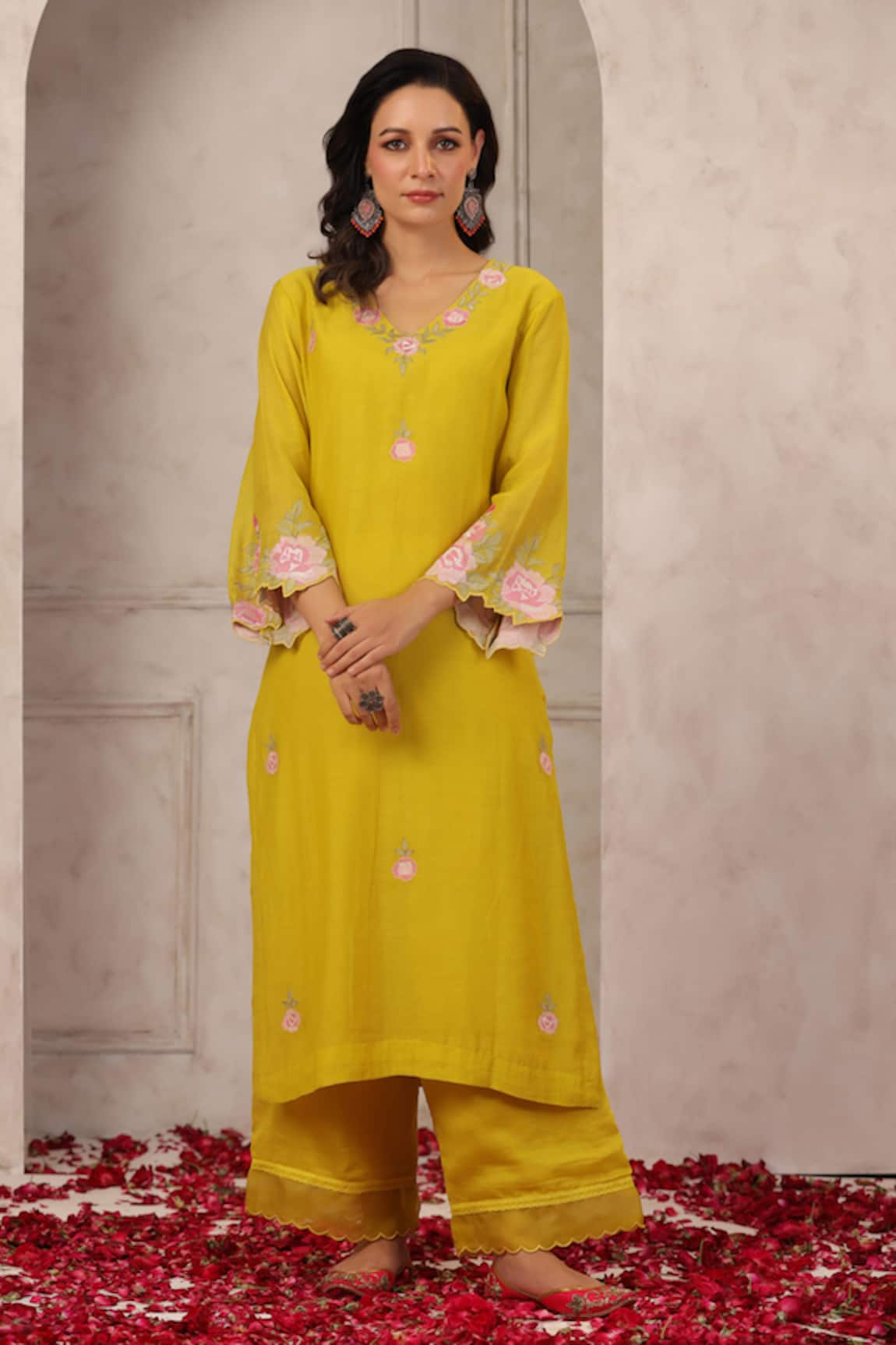 Anshu Wadhwa Yellow Chanderi Embroidered Kurta Set 