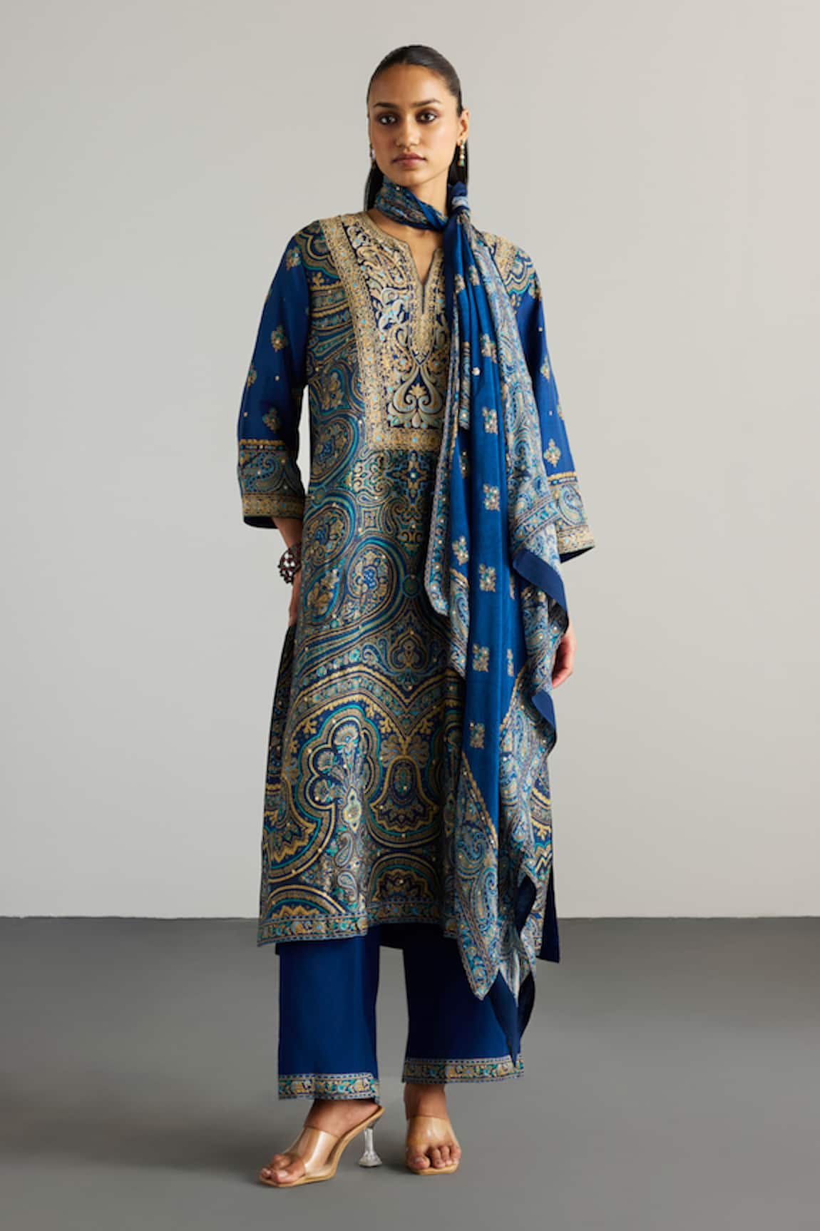 RI.Ritu Kumar Brocade Jamawar Kurta Pant Dupatta Set 