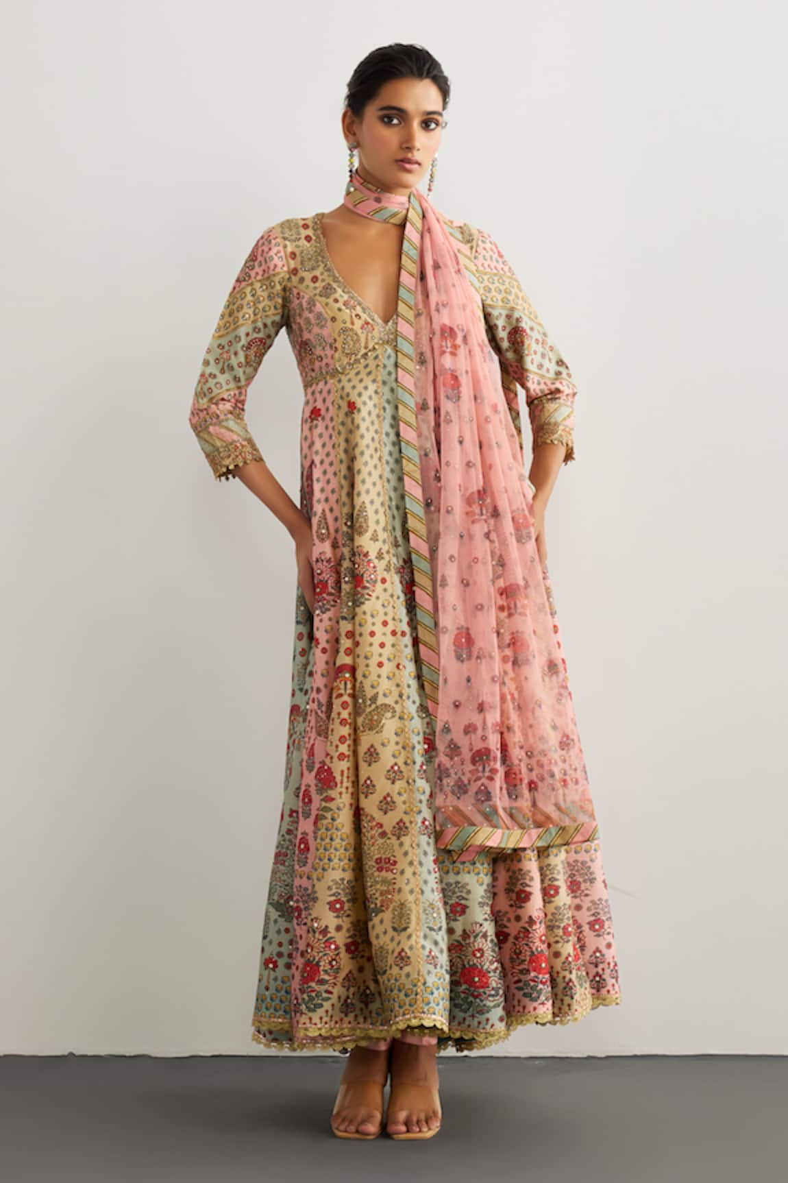 RI.Ritu Kumar Kashmiri Buti Anarkali Set 