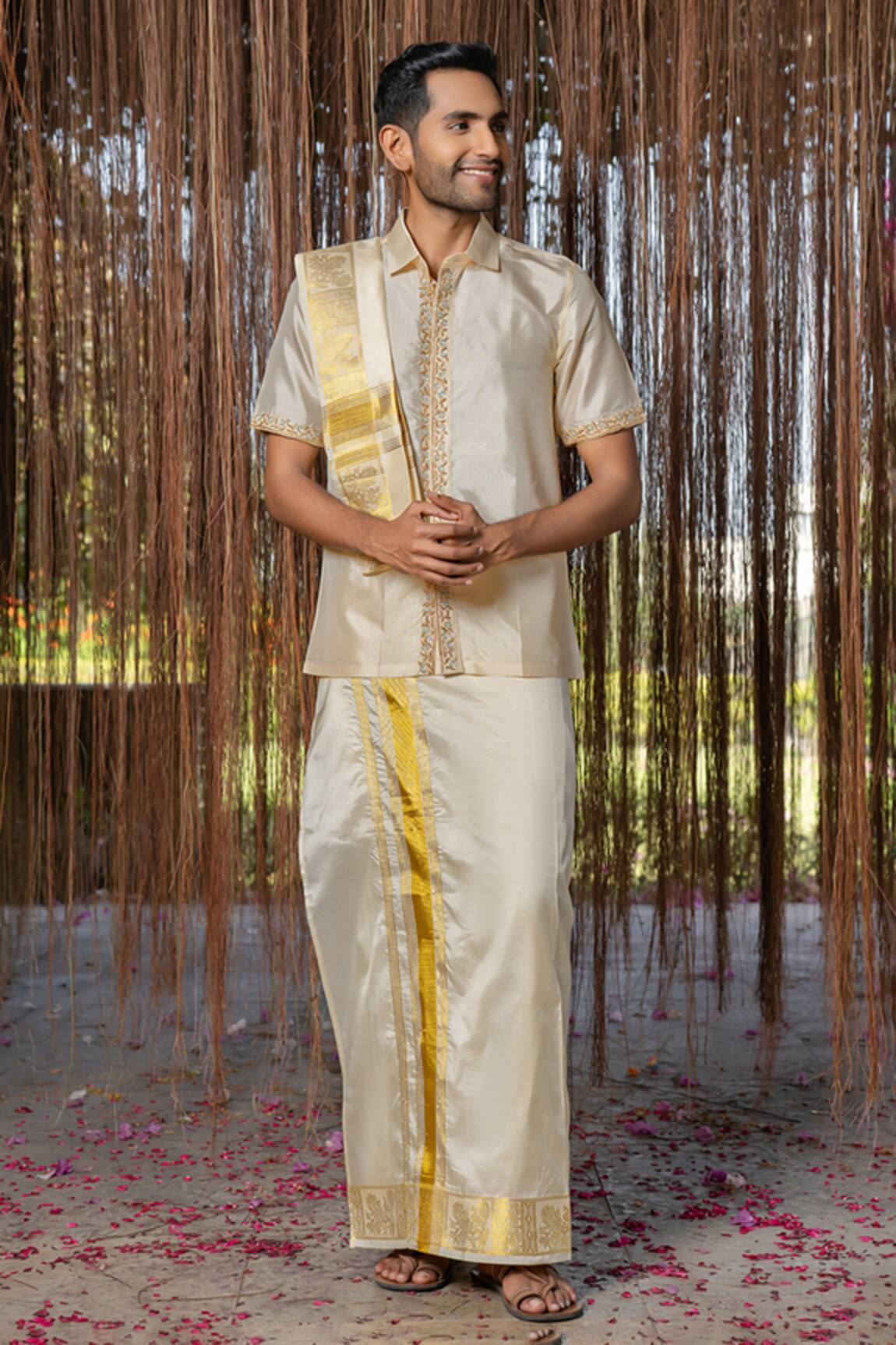 Hilo Design Kanjivaram Embroidered Pattu Set 