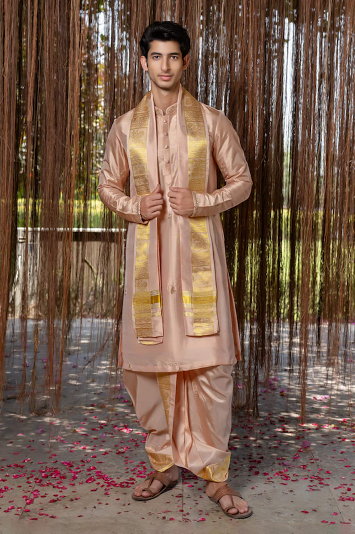 Hilo Design Dusky Pink Kanjivaram Embroidered Set 