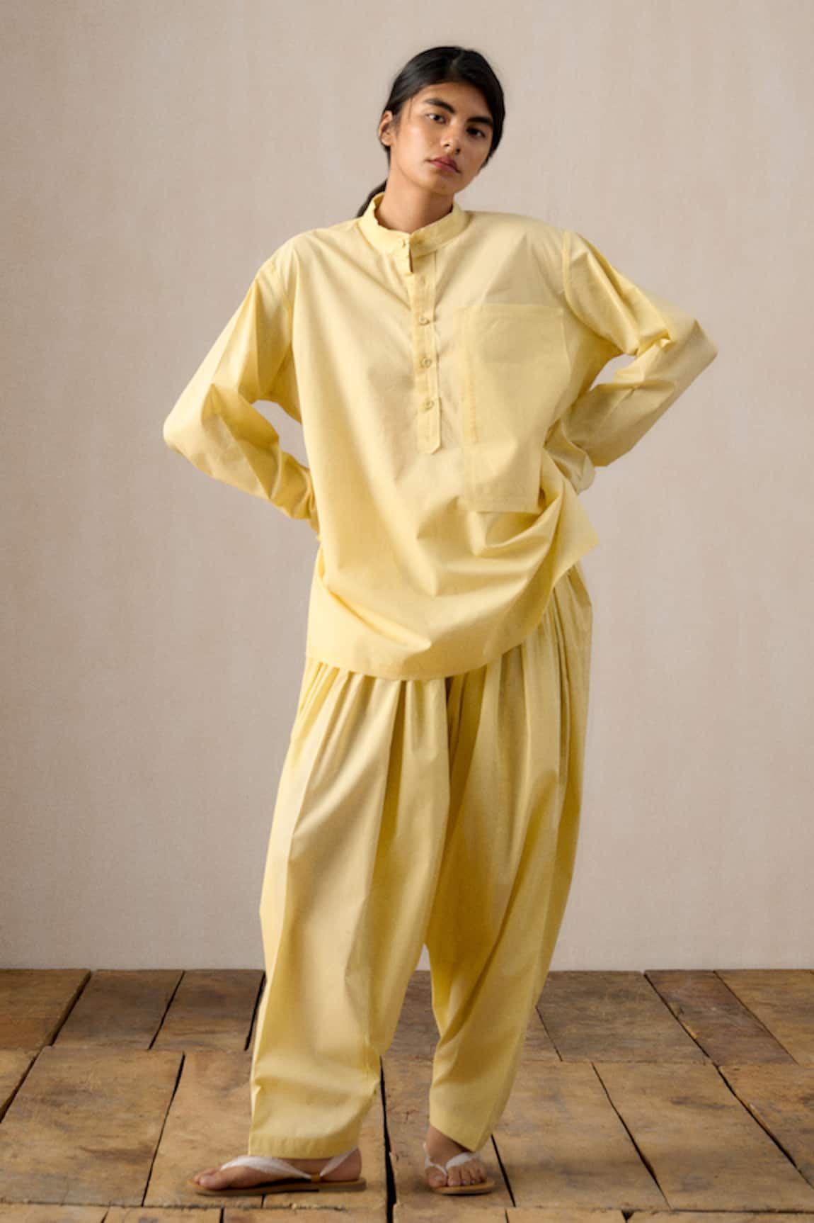 Ituvana Yellow Cotton Deepa Kurta Set 