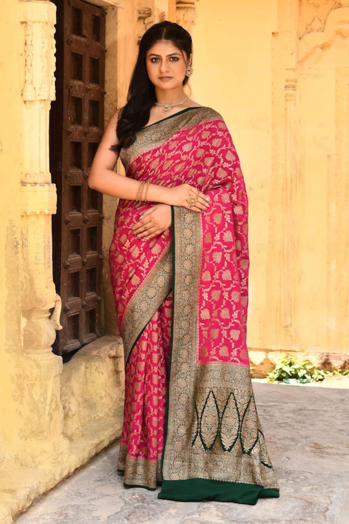 Naaritva India Banarasi Hand Woven Pink Saree With Running Blouse Piece 