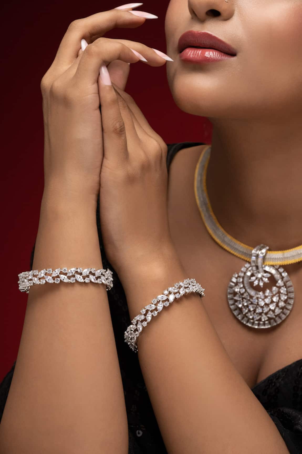 Prihan Luxury Jewelry Rhodium Plated White Bangle Set 