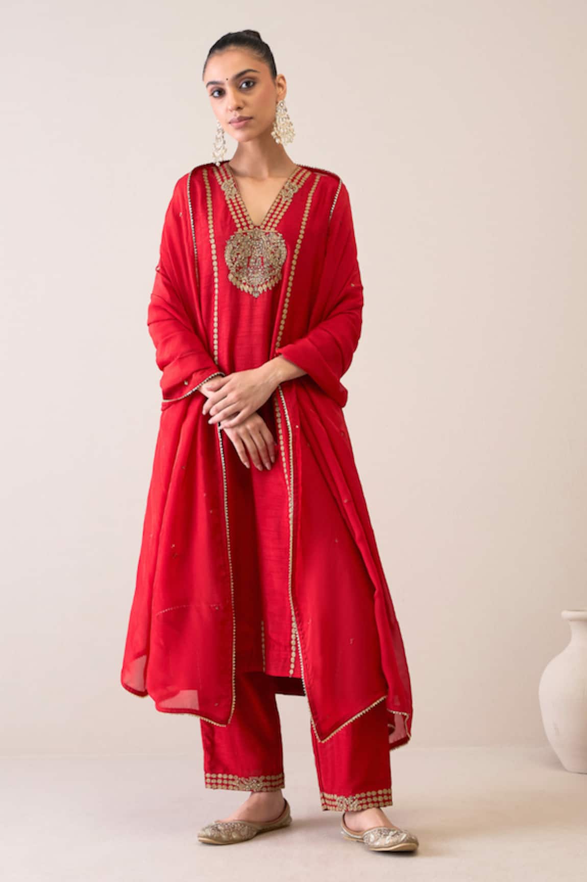 Roohbyridhimaa Raafta Embroidered Kurta Set 
