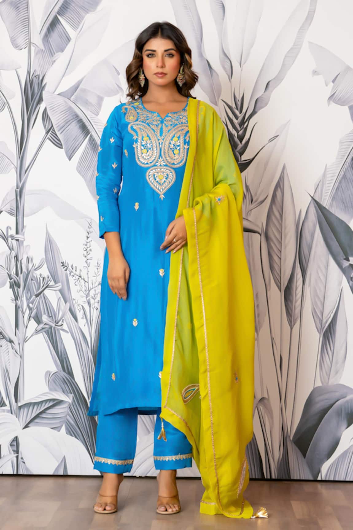Yuvraani Jaipur Blue Embroidered Kurta Set 