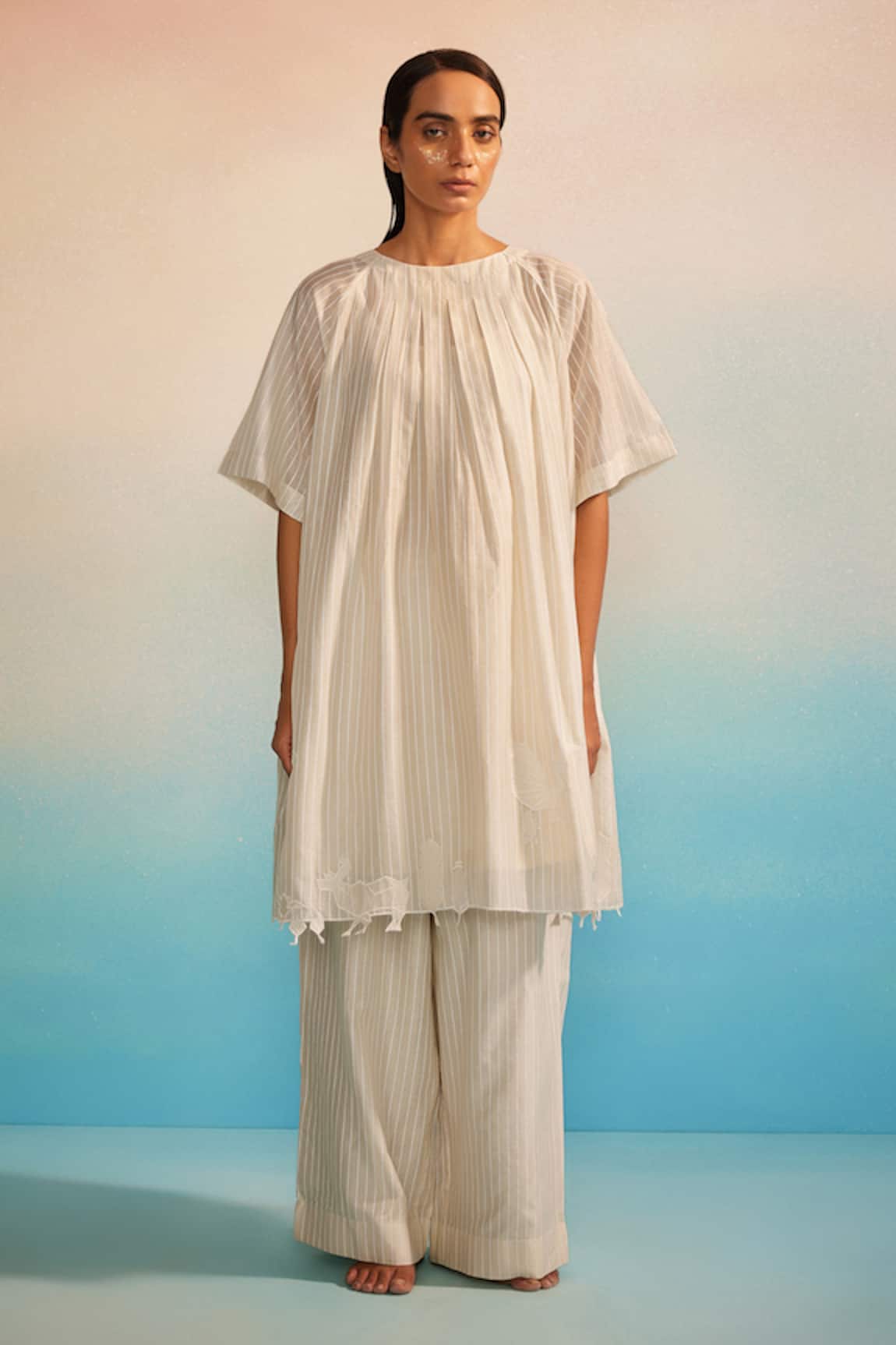 Ahmev Ivory Box Pleat Applique Kurta Set 