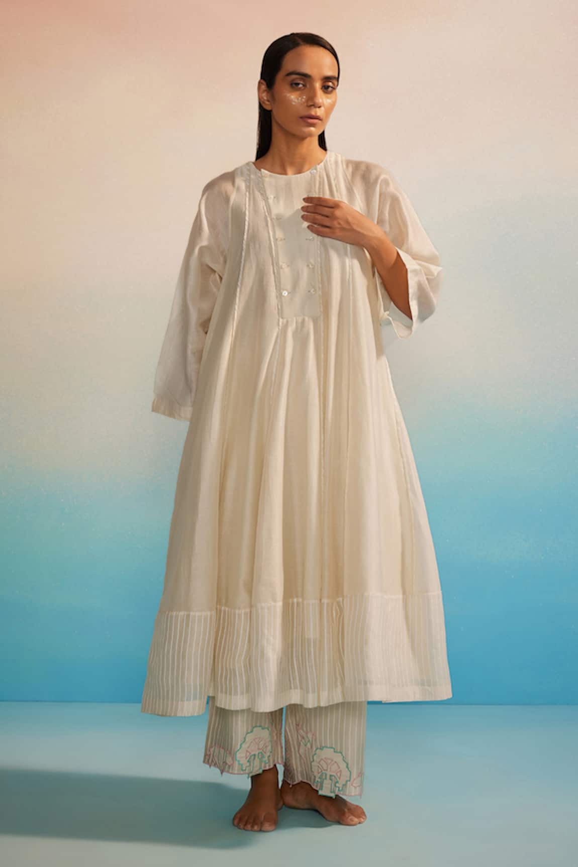 Ahmev Midori Panelled Kurta Set 