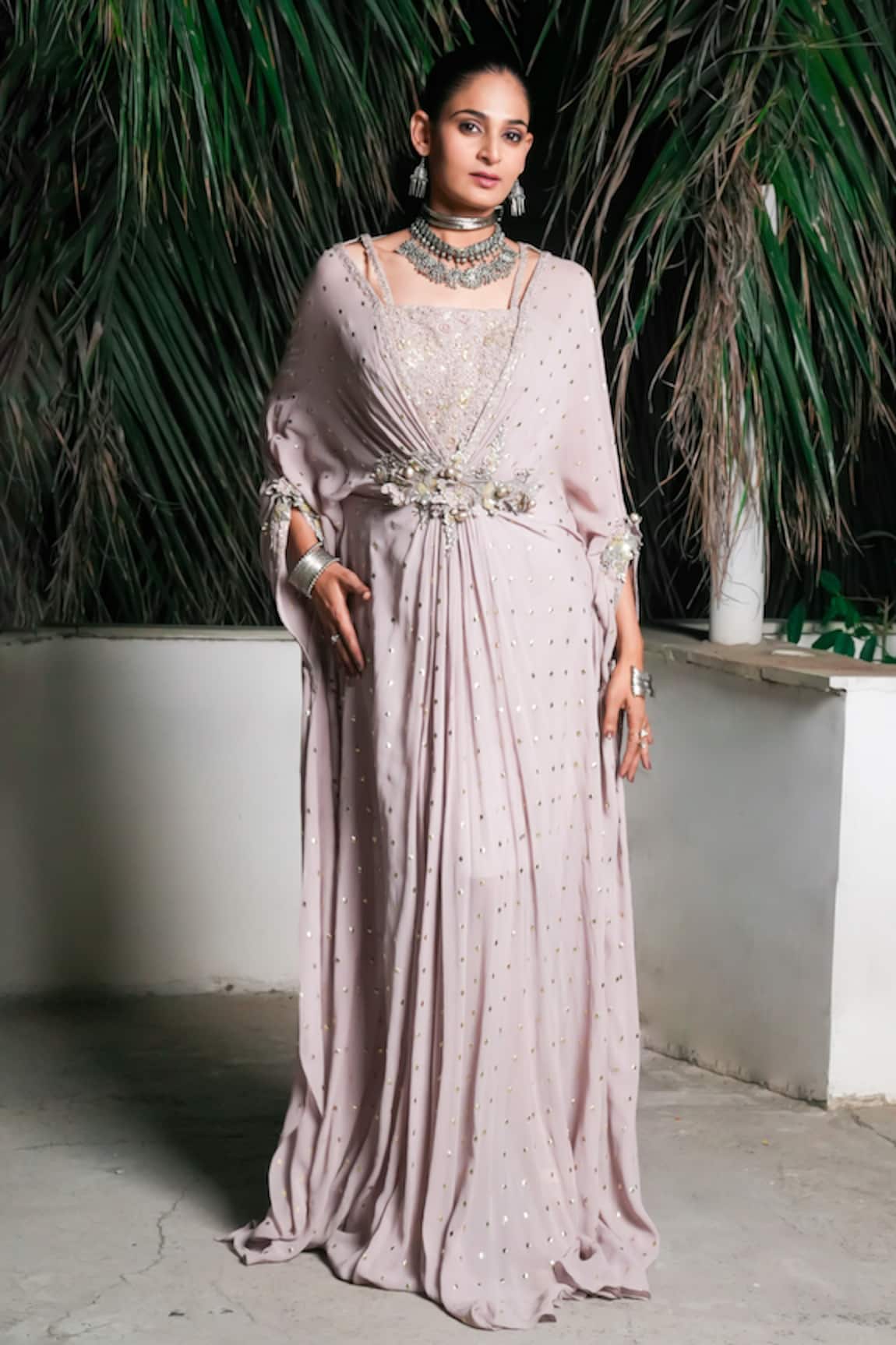 Aurouss Grey Foil Work Buti Kaftan 