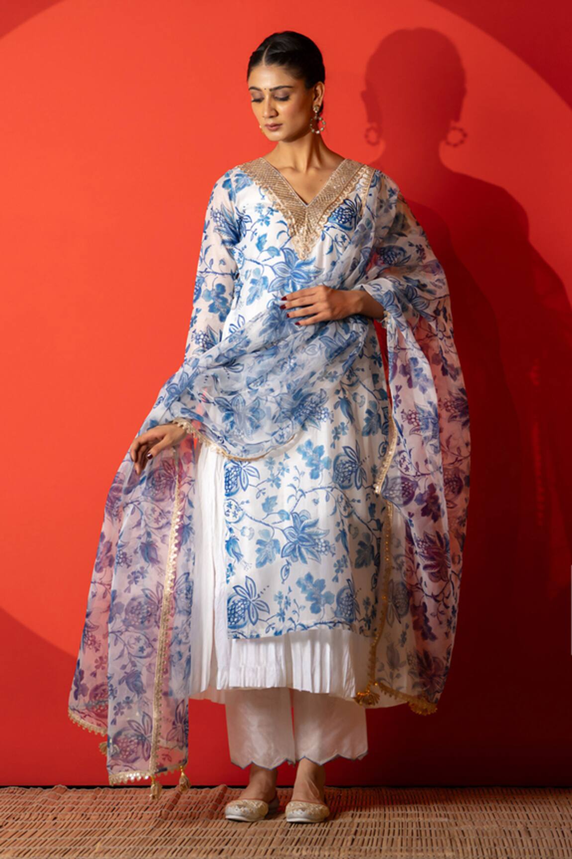 Yuvraani Jaipur Ivory & Blue Floral Chanderi Kurta Set 