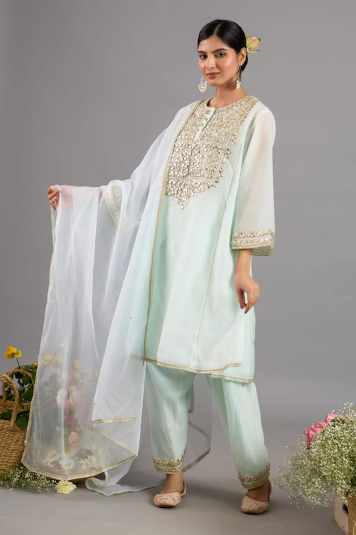 Saina Kapoor Chanderi Embroidered Kurta Set 