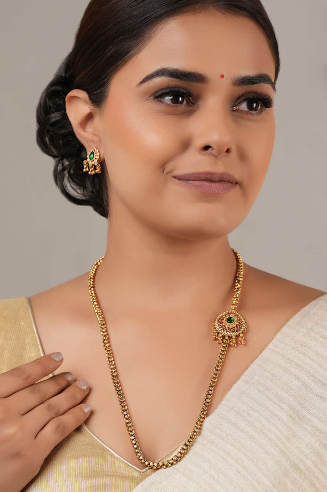 Smars Jewelry Gold Synthetic Stone Necklace & Earring Set 