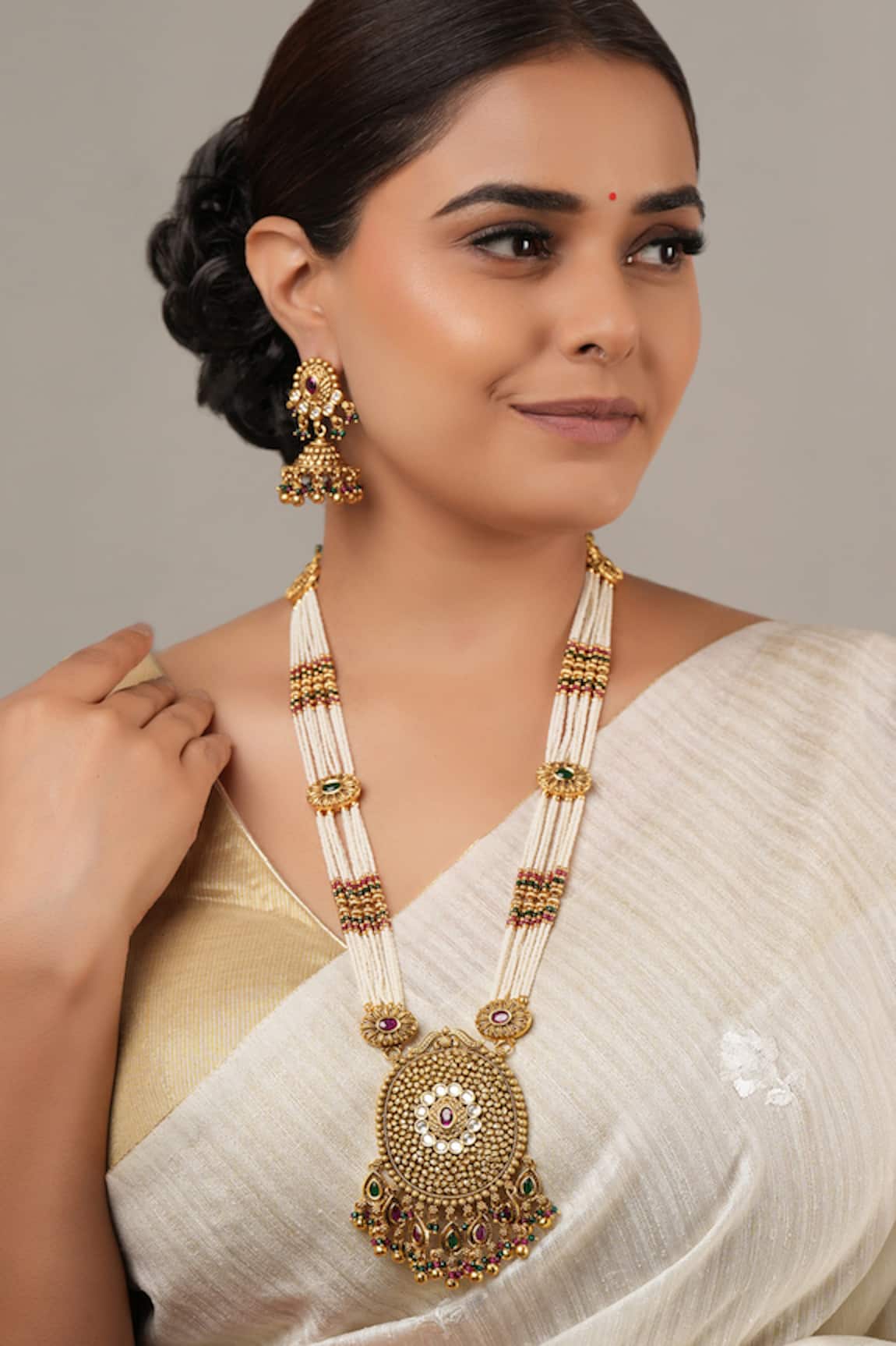 Smars Jewelry Gold Synthetic Stone Necklace & Earring Set 