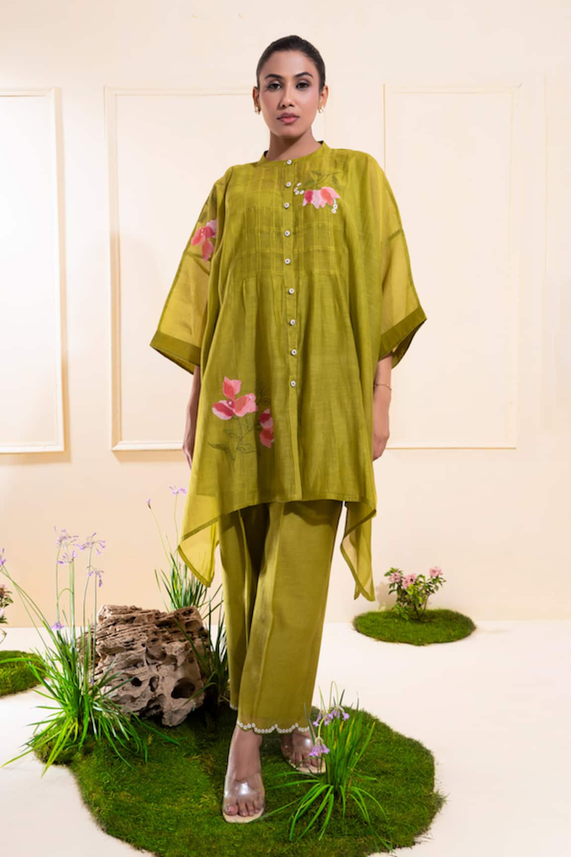 The White Tree Studio Moss Green Pleated Panel Chanderi Set 
