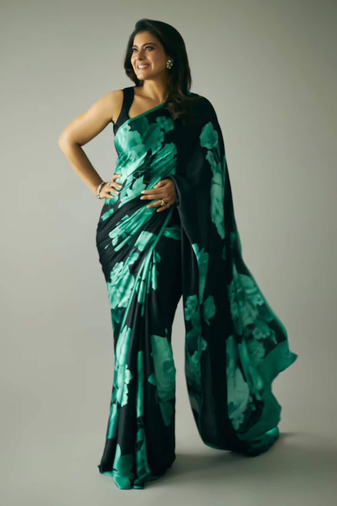 Studio 113 Floral Cluster Print Saree With Blouse 